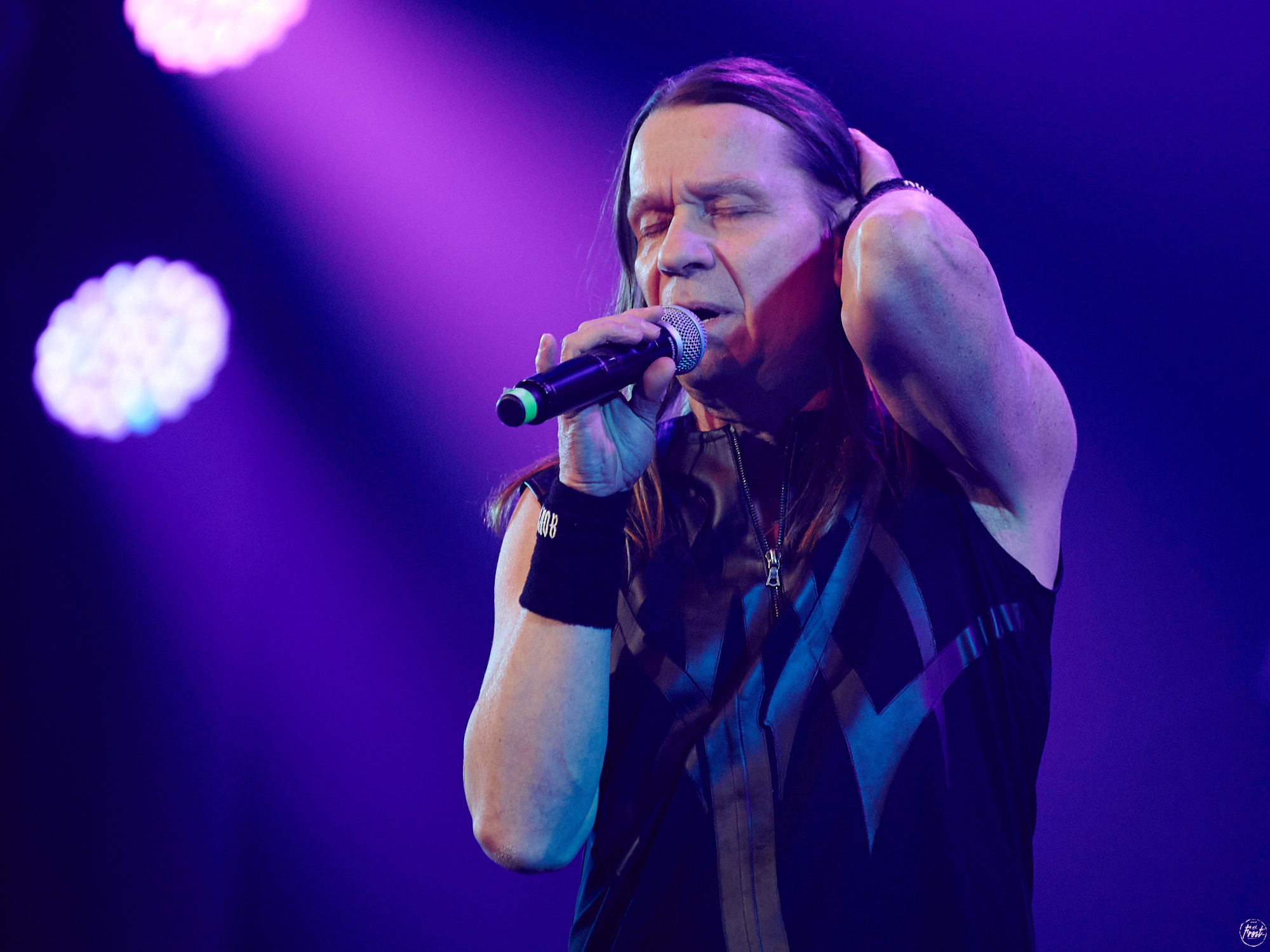 КИПЕЛОВ. Фотографии отовсюду и обо всем