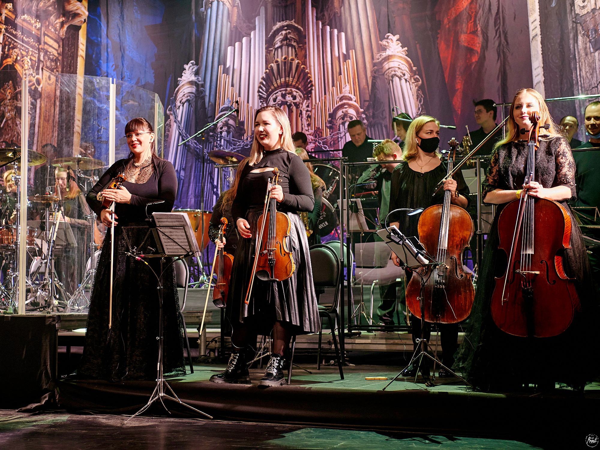 КИПЕЛОВ. Фотографии отовсюду и обо всем