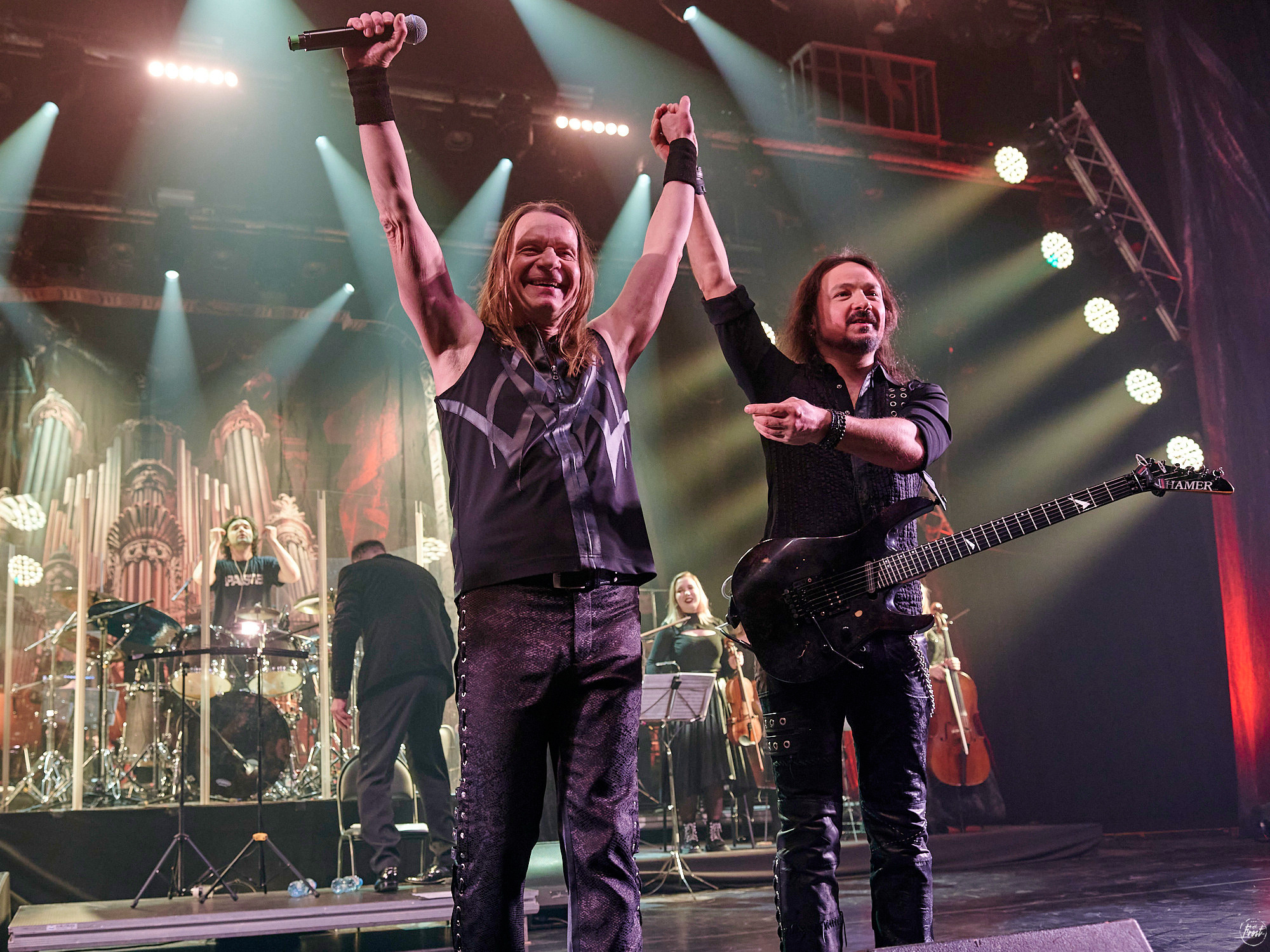 КИПЕЛОВ. Фотографии отовсюду и обо всем