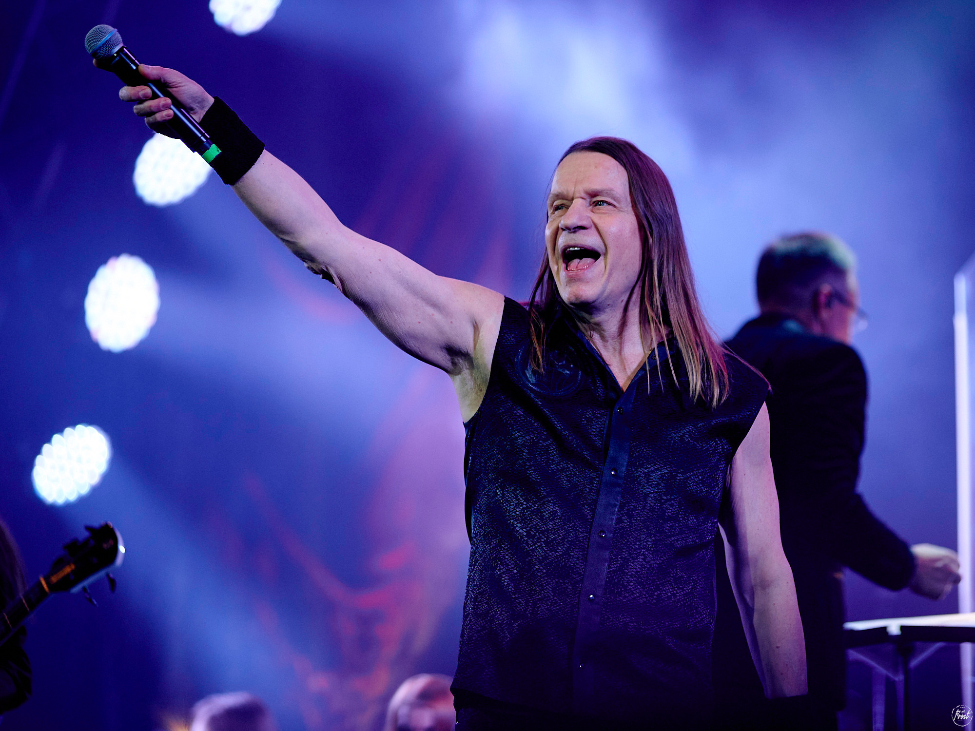 КИПЕЛОВ. Фотографии отовсюду и обо всем