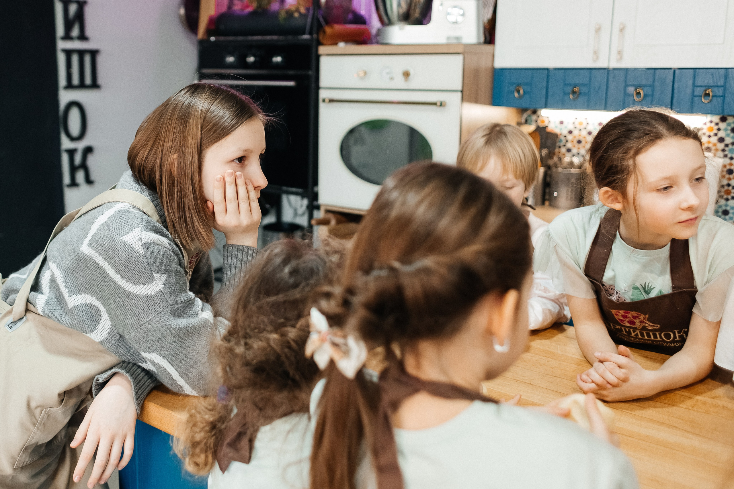 Детский мастер-класс в «АРТиШОК». Фотограф Кемерово | Сергей