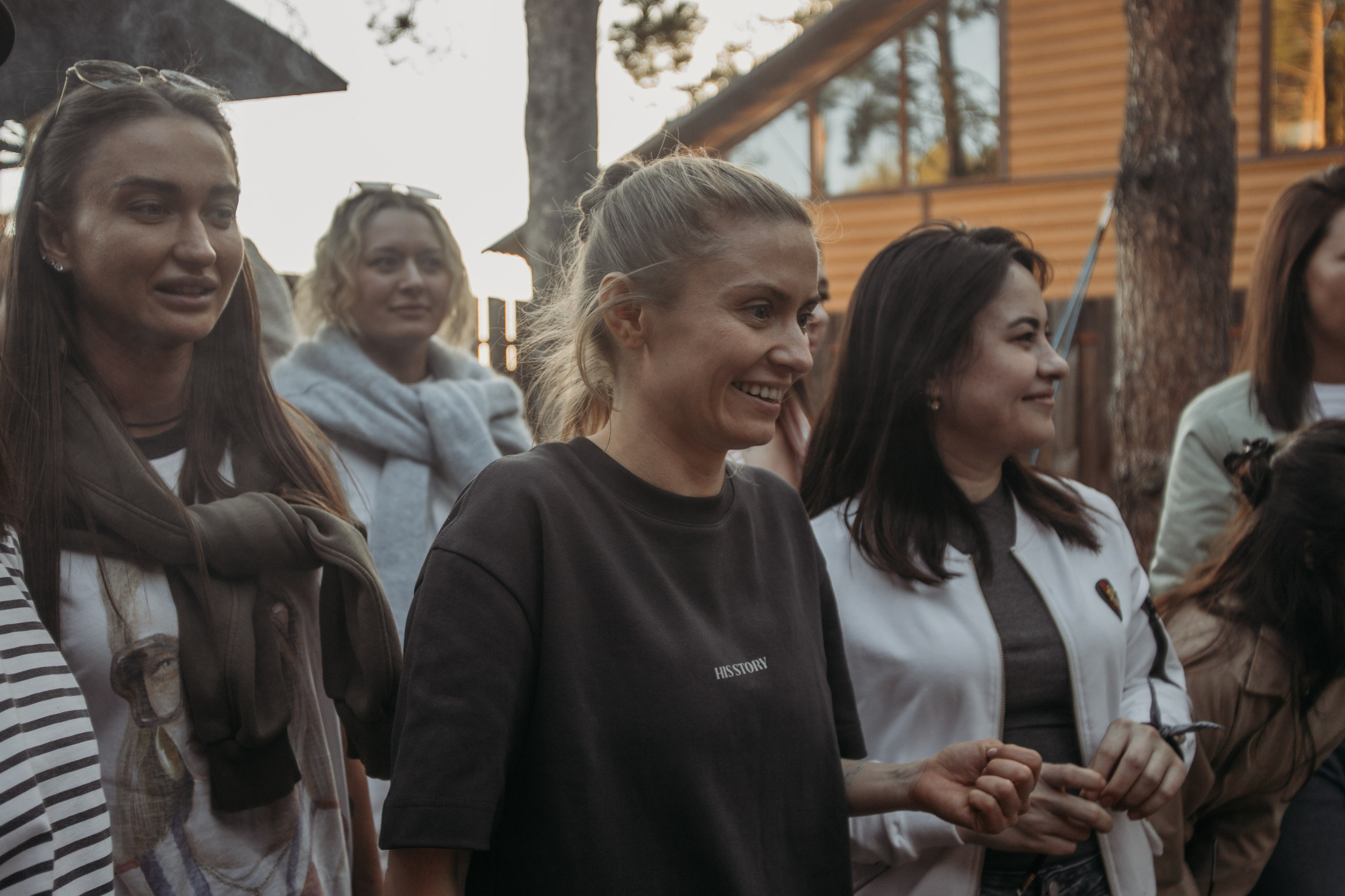 Корпоратив Muza_Arts. Венера Гайн. Репортажный фотограф  Тюмень. Обучение фотографии с 0