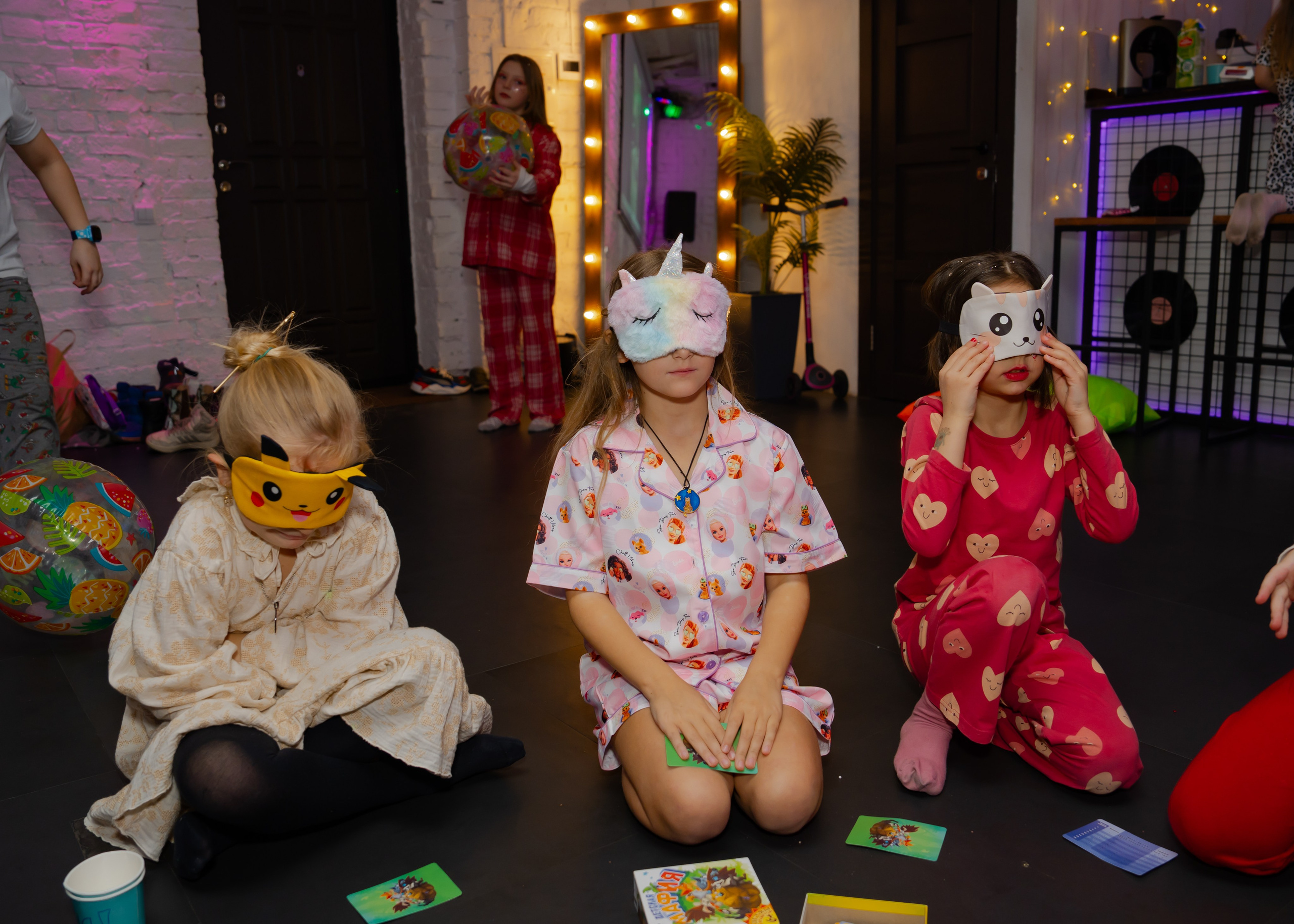 Битва подушками. Крамер Юлиана детский и семейный фотограф