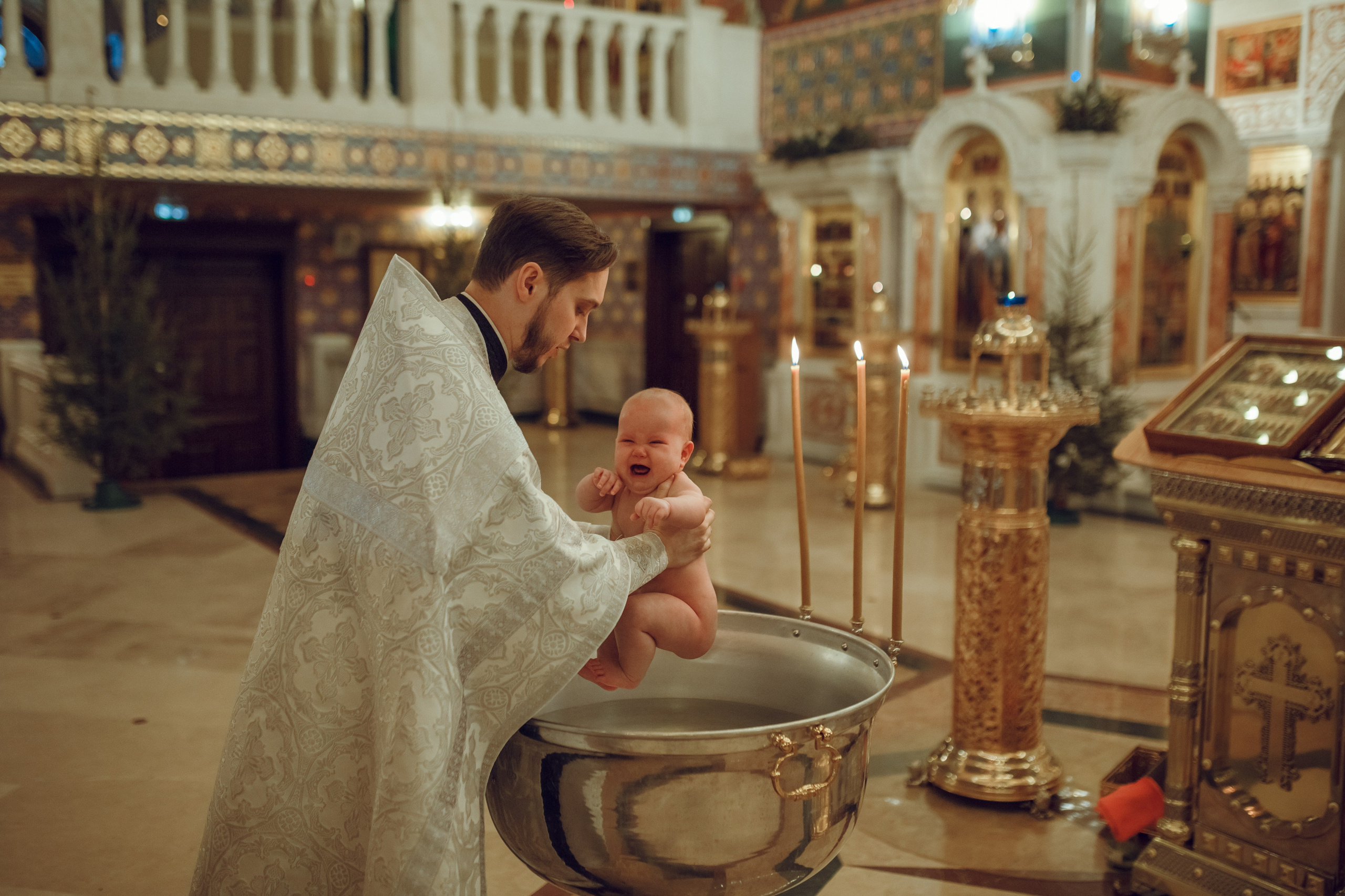 Крещение Виктории. Фотограф на Крещение, семейный фотограф в Москве