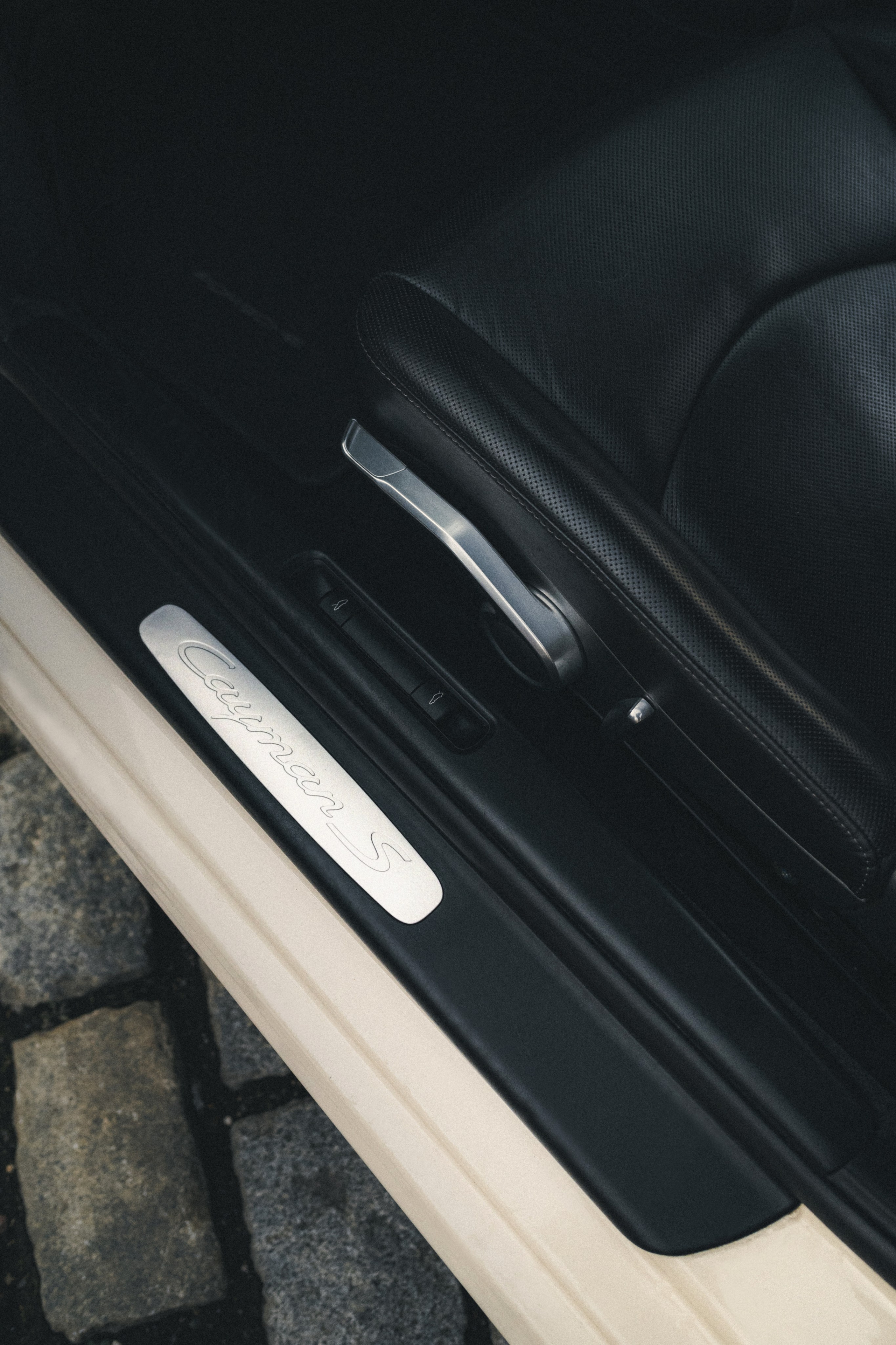 Porsche Cayman S x Anna. Фотограф Илья К. в Москве