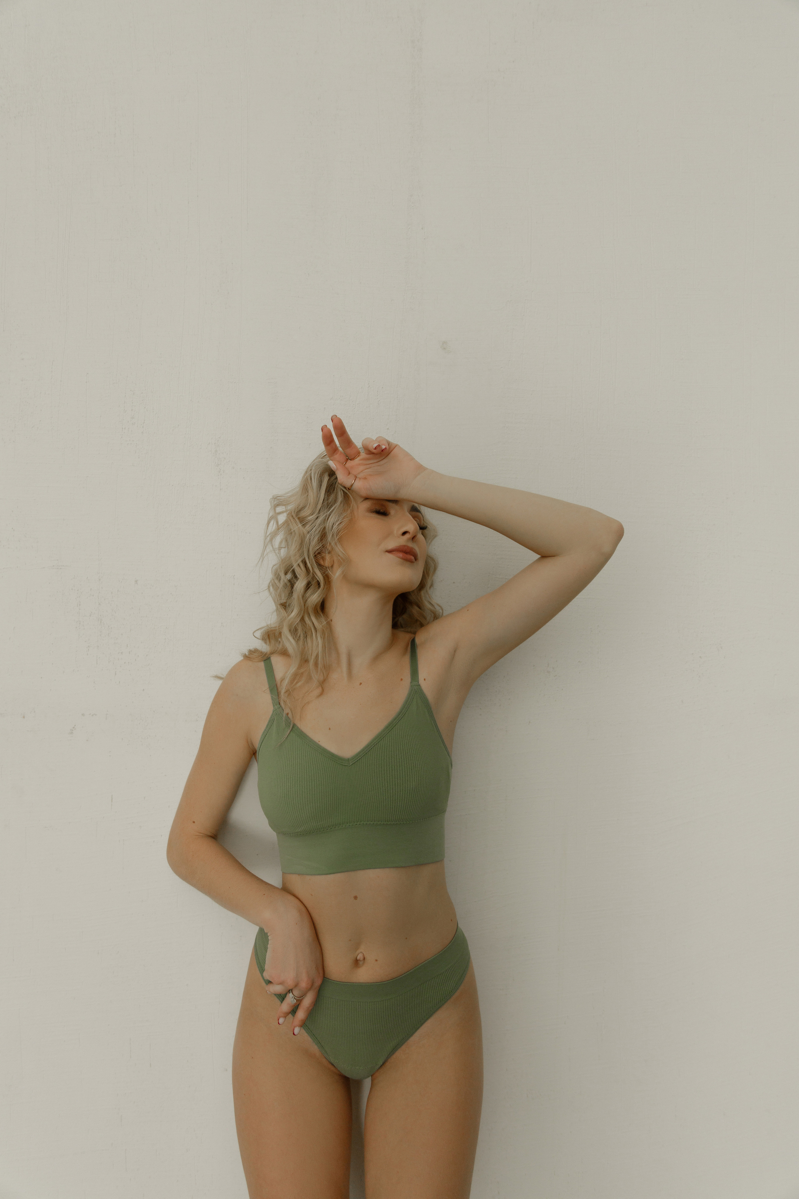 Аня. Главная