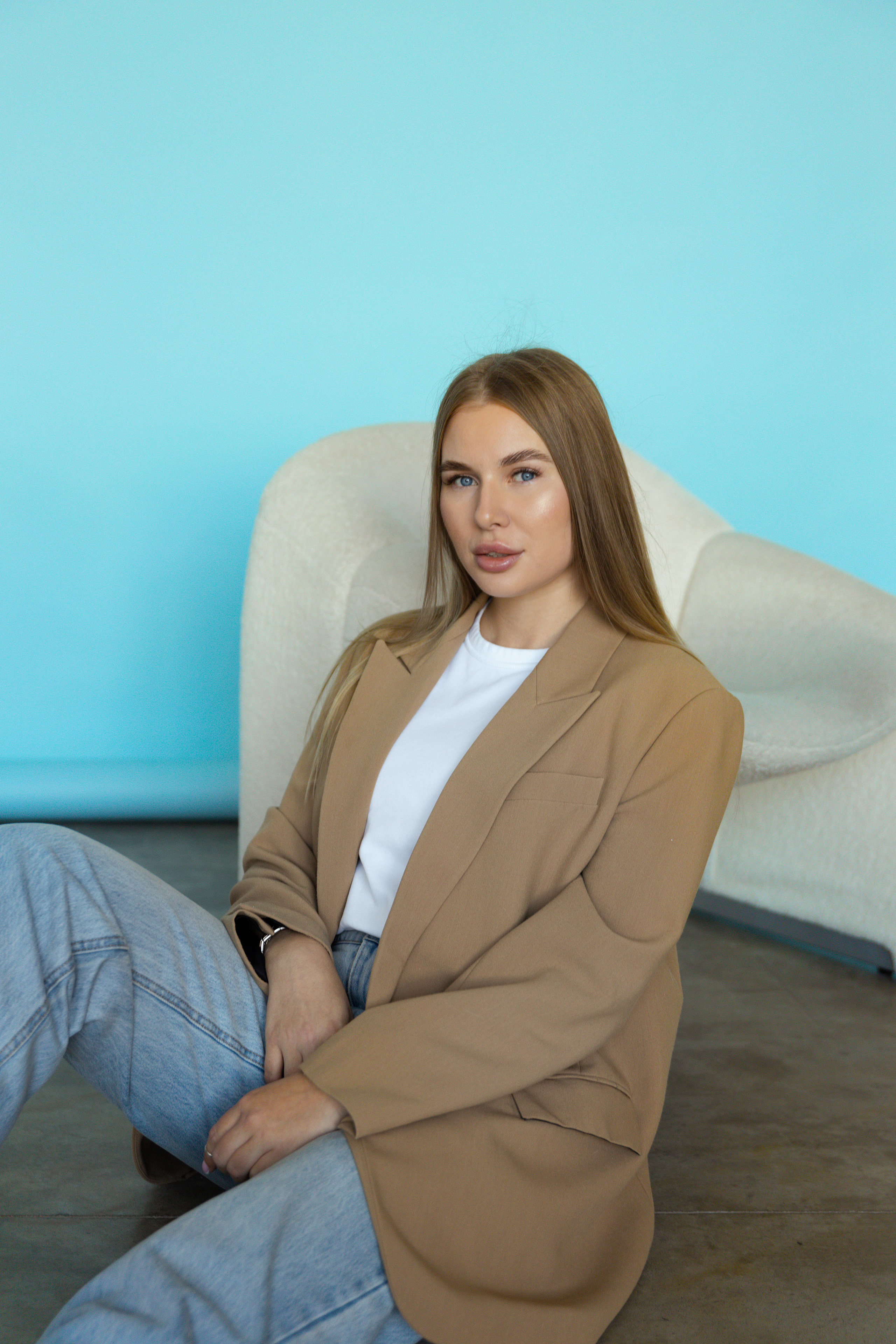 Аня и Кристина. Главная