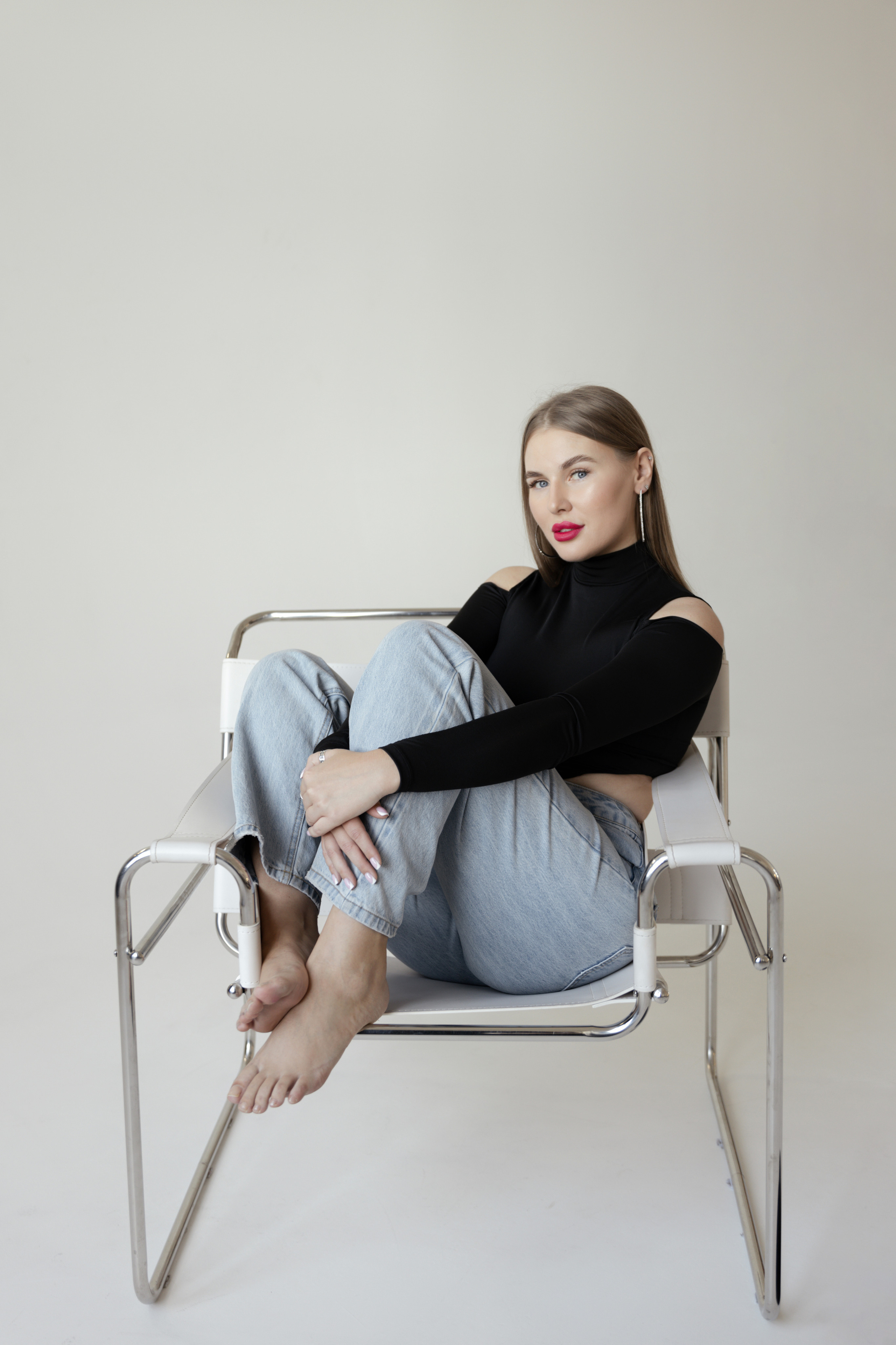 Аня и Кристина. Главная