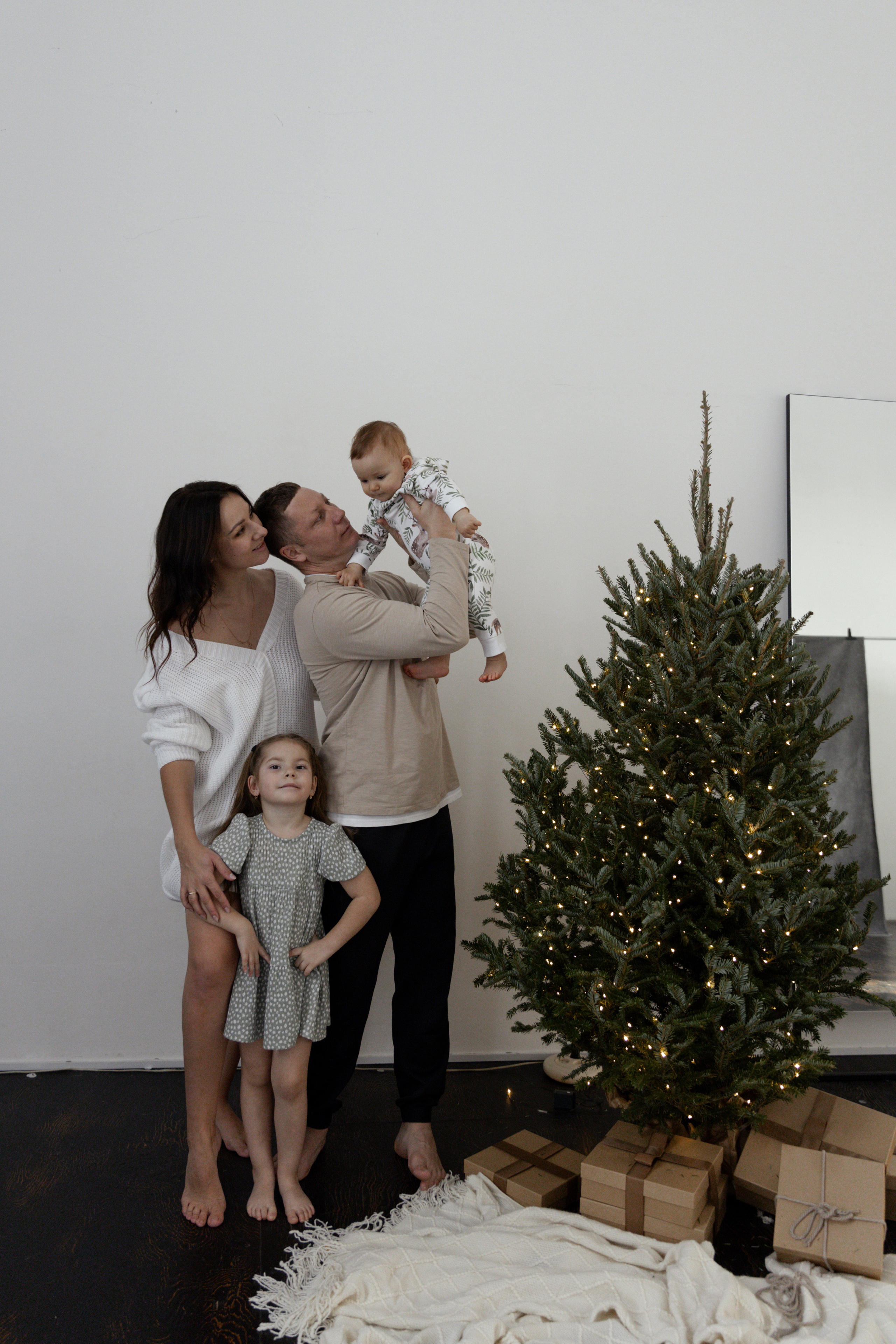 Семья Новый Год. Главная