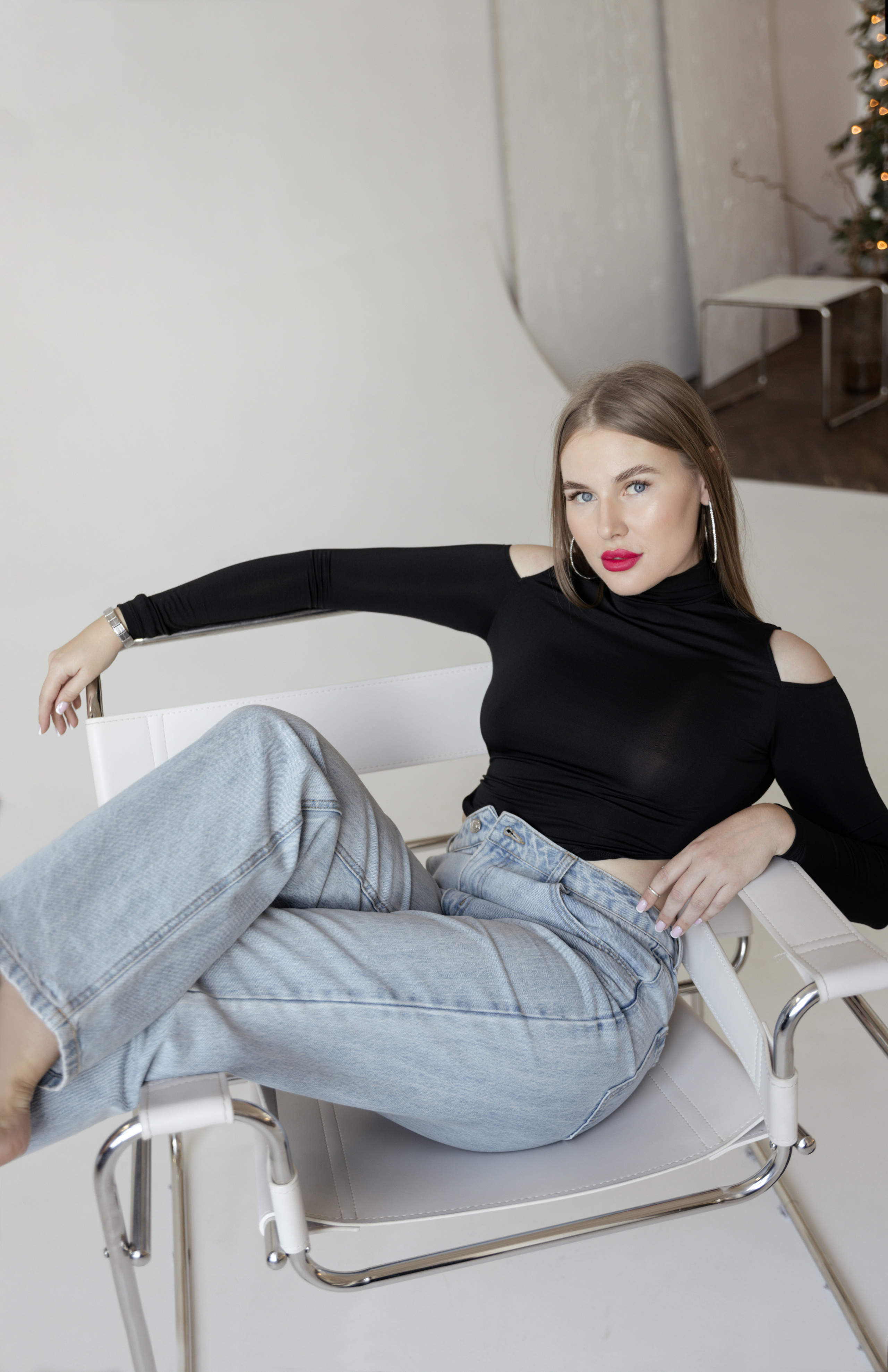 Аня и Кристина. Главная