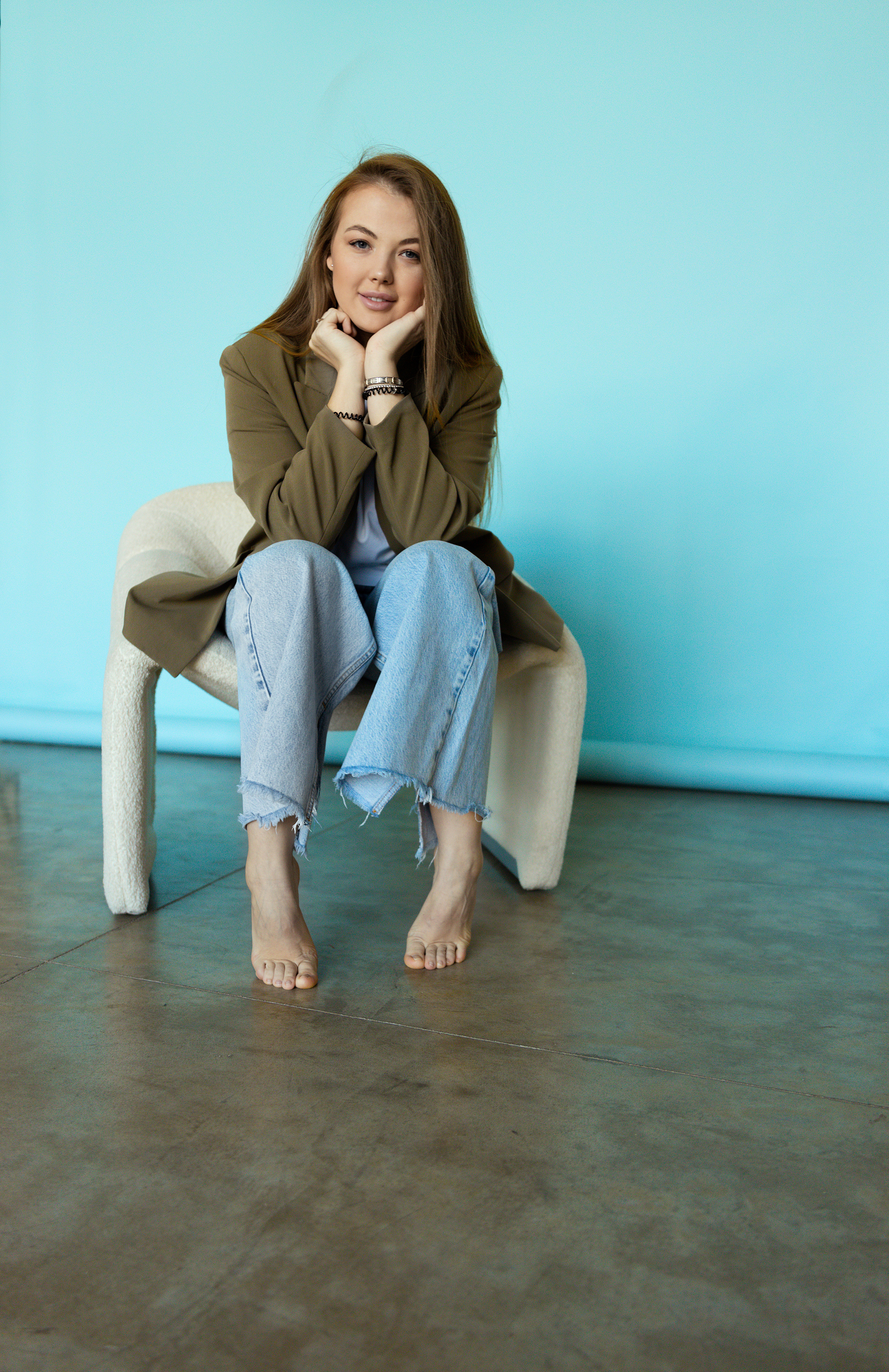 Аня и Кристина. Главная