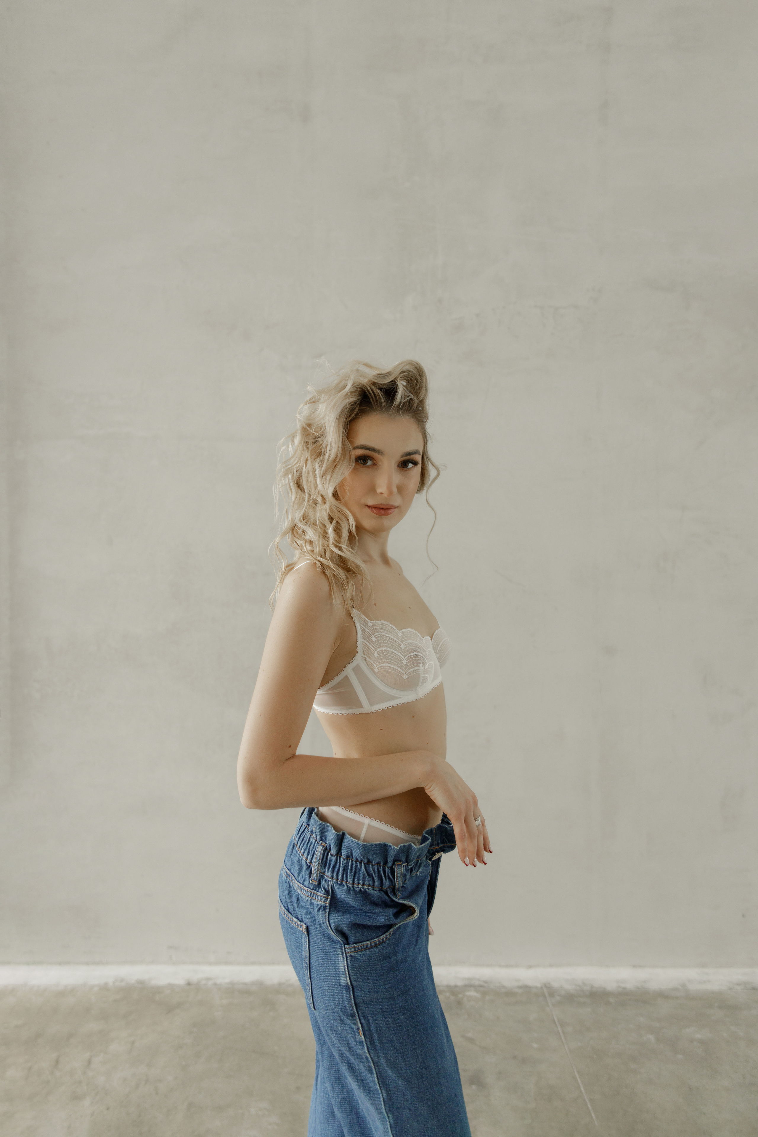 Аня. Главная