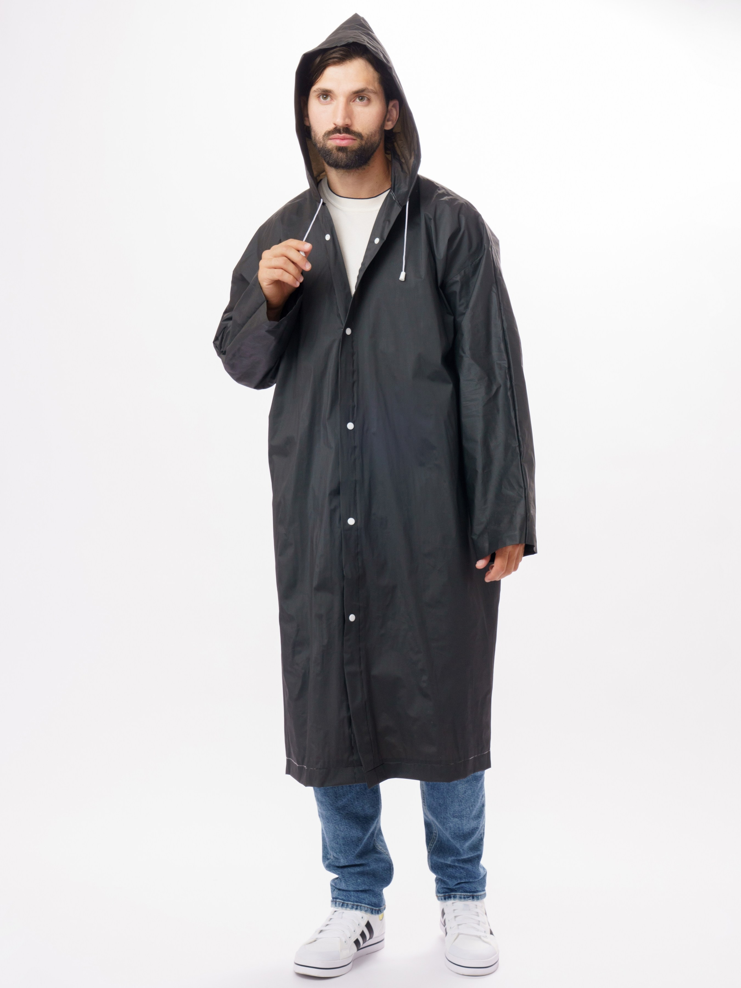 Дождевики, парная съемка. KED Production — продакшн из СПб. Создаём фото, видео и контент, который помогает брендам и селлерам продавать больше