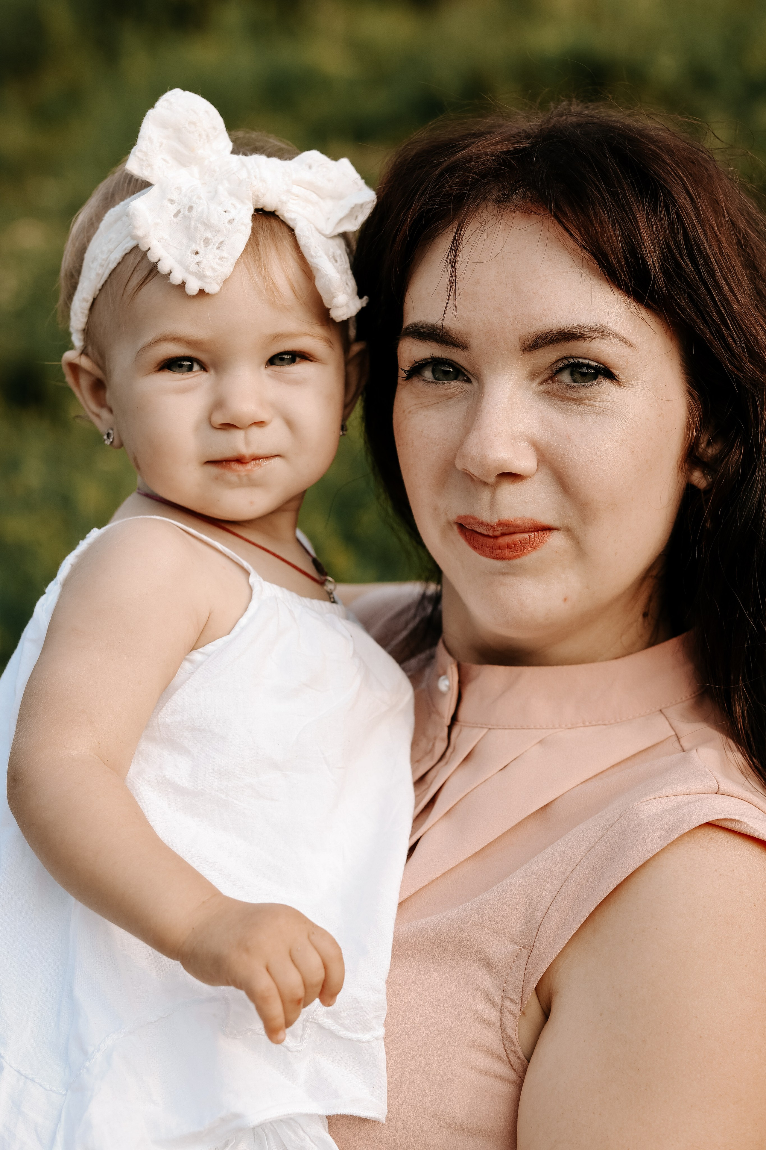 Семейная фотосессия 1 годик Алисии. Профессиональный фотограф Юнаковская Оксана