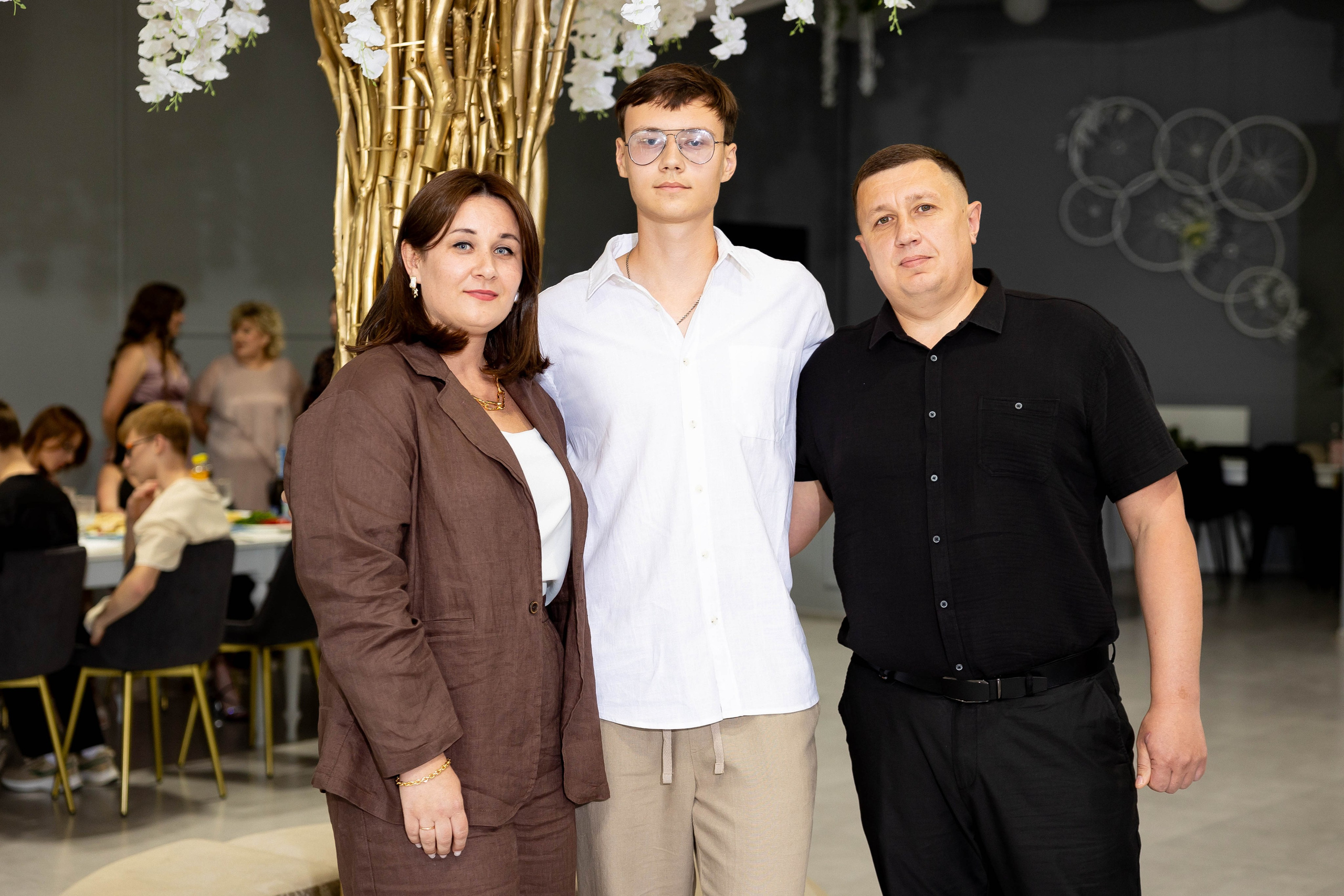 Школа 9 выпуск 2025. Выпускные альбомы в Краснодарском крае