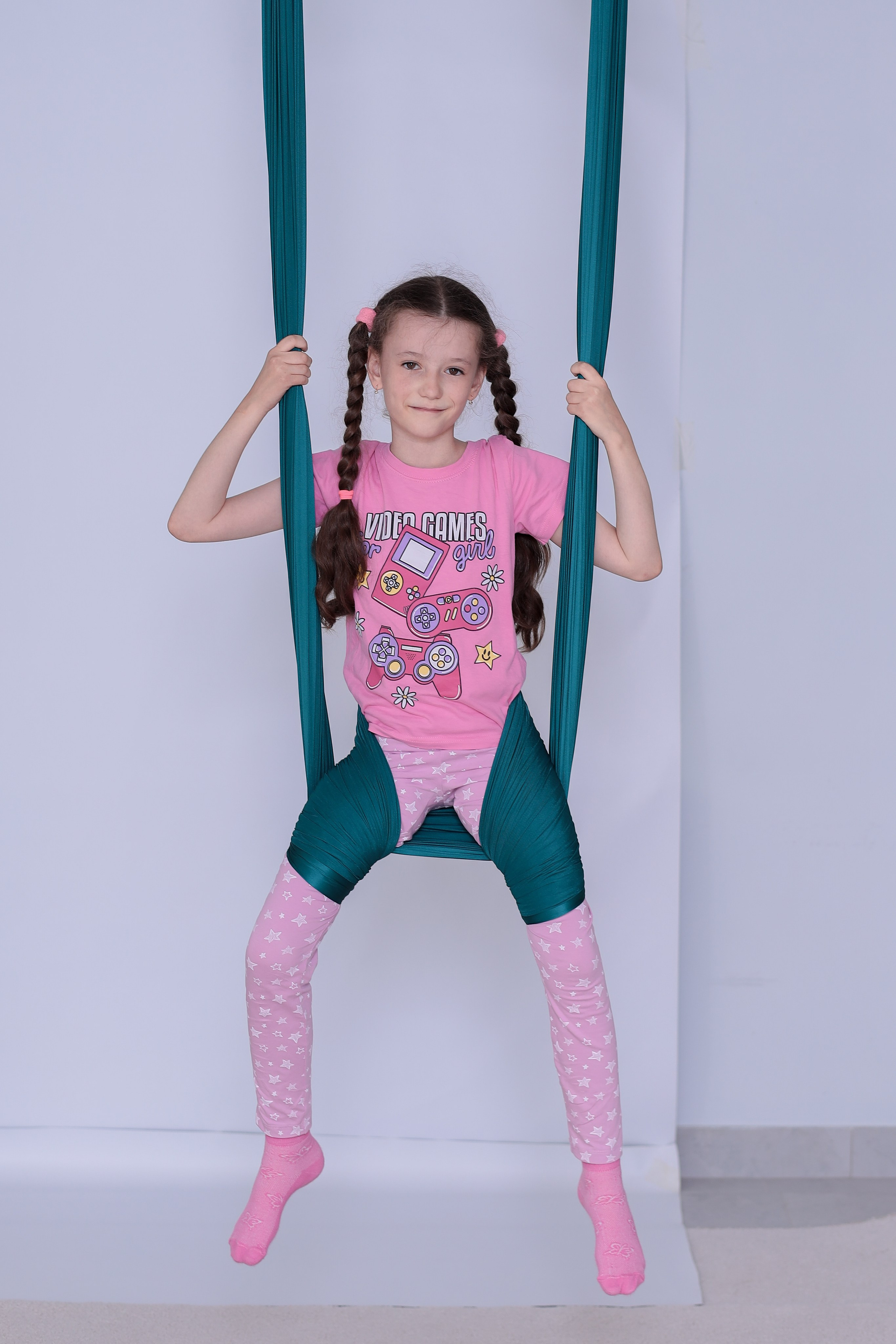 Детская аэройога. Фотограф Надршина Лилия