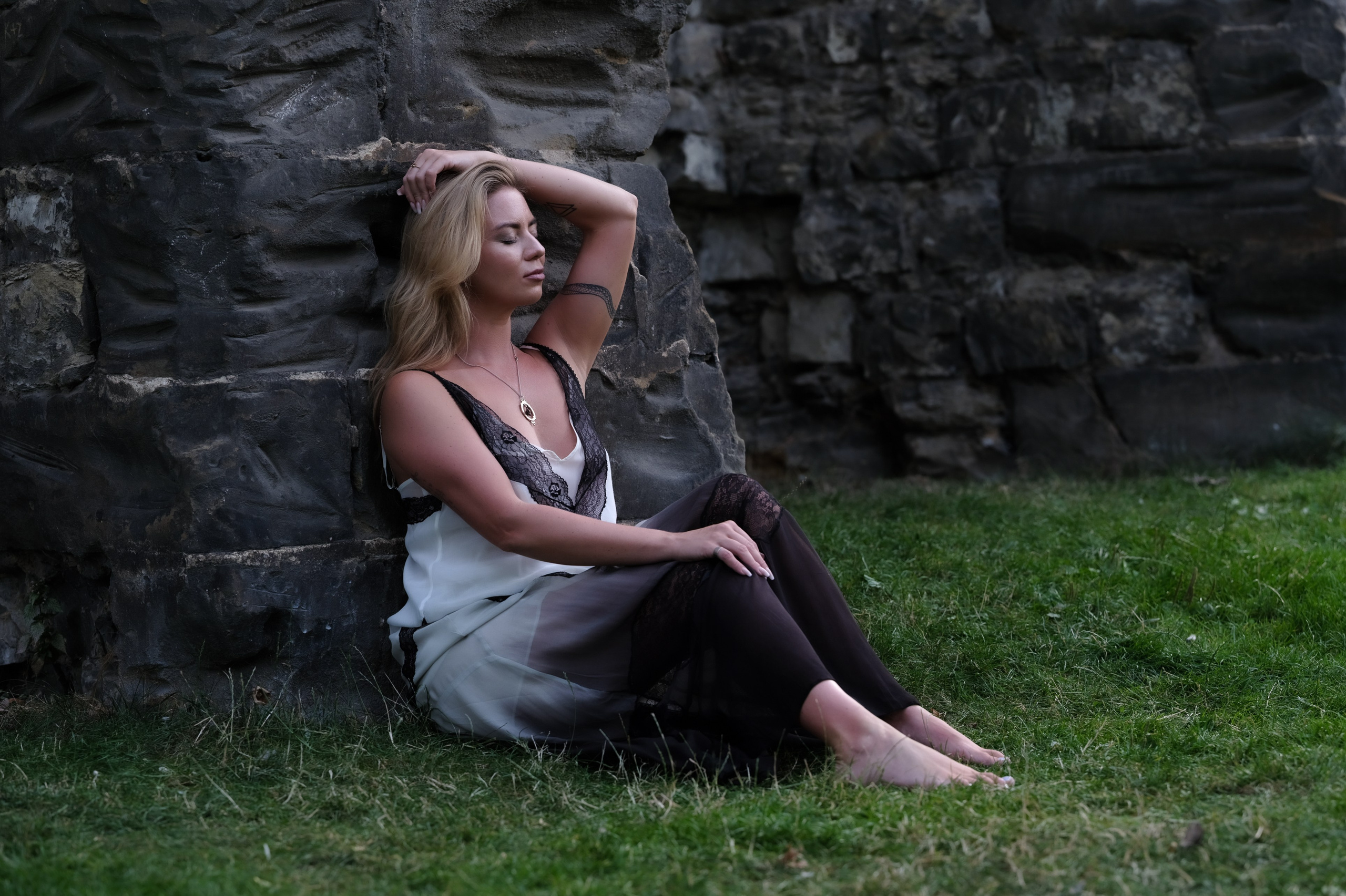 Настя. Фотограф в Москве и Праге: индивидуальные портреты, парные фотосессии