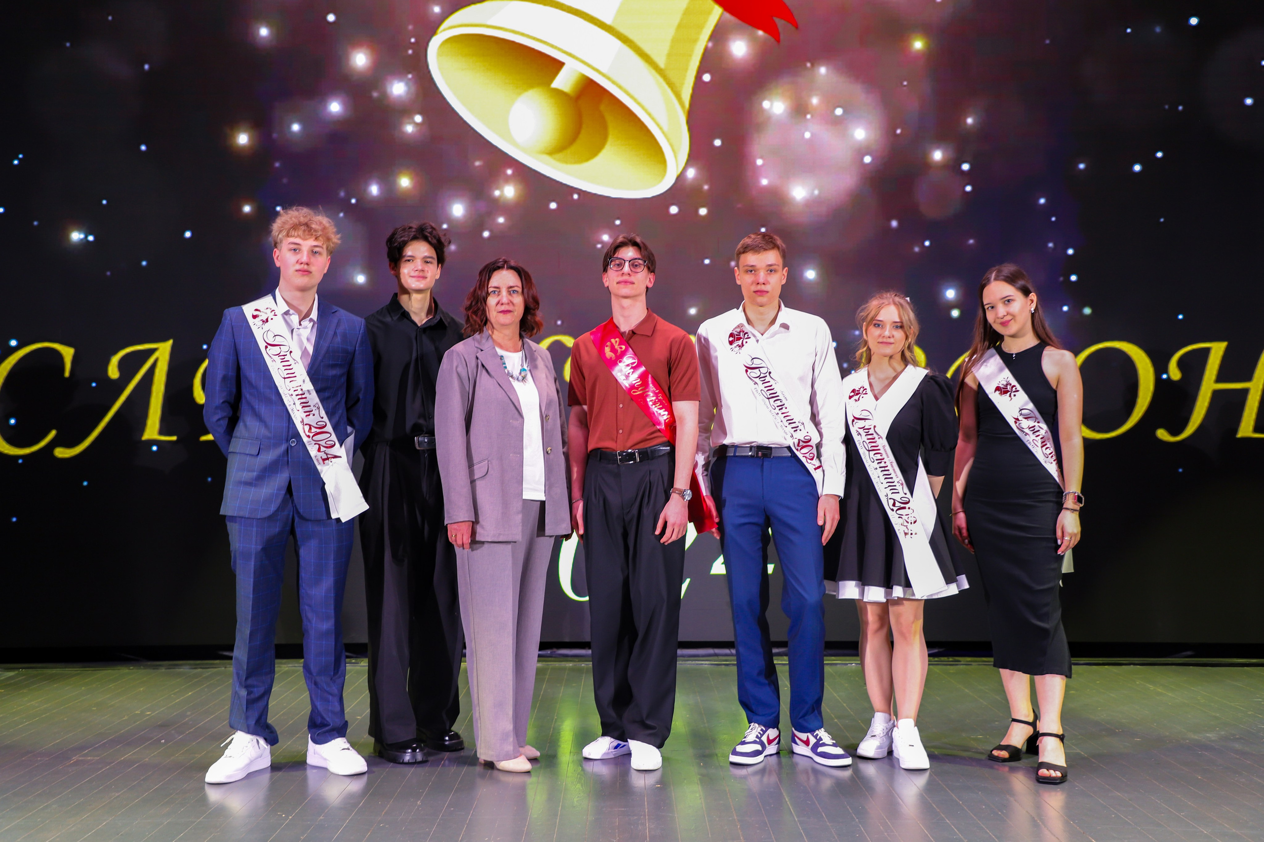 Последние звонки в школе. K-pop (и не только) фотограф в Москве Светлана Полякова