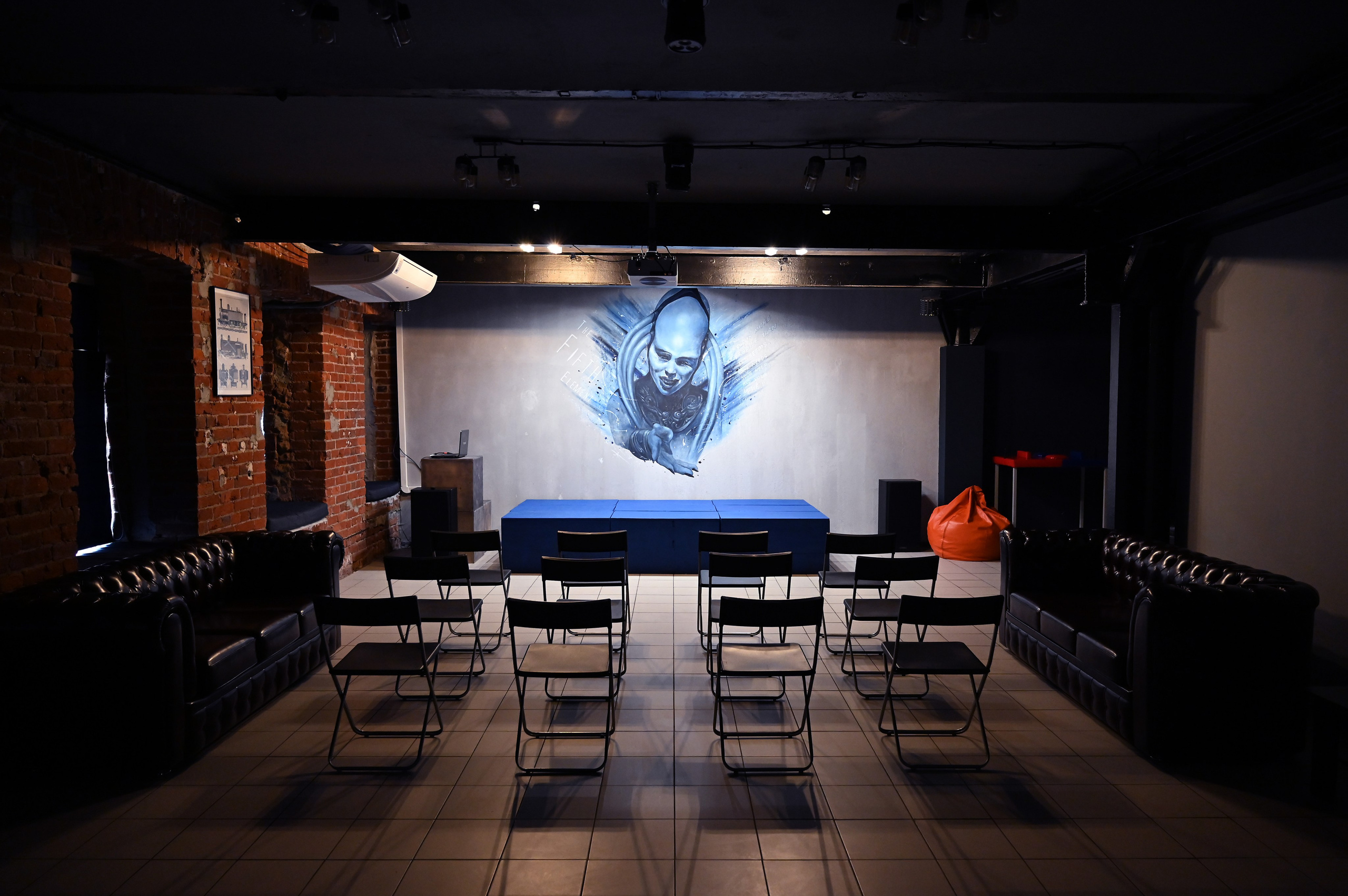 Съемка лофта «Пятый элемент». Автомобильный фотограф в Москве — Сидоров Дмитрий