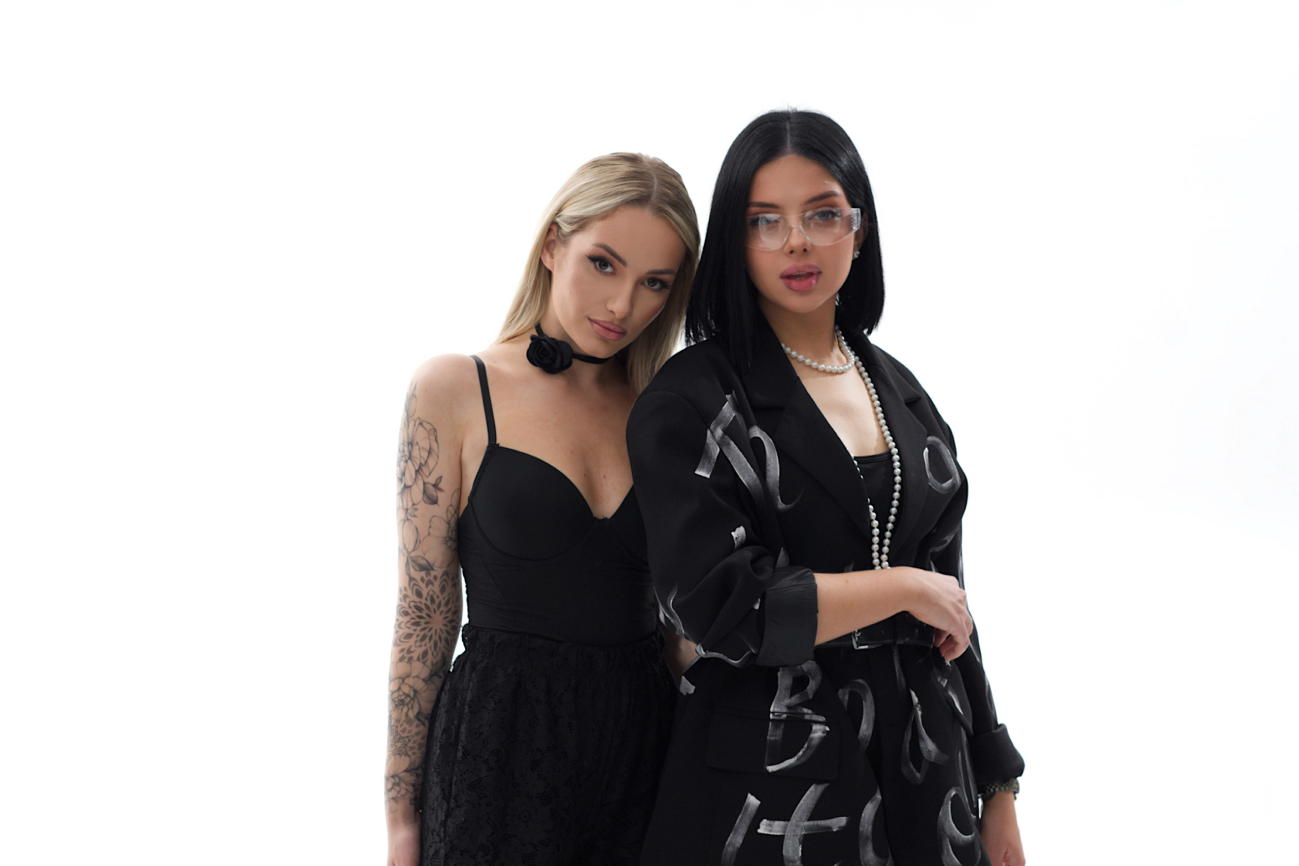 Контент-съемка для мастеров студии по тату и ПМ. Pomanovskaya.ru / женский фотограф