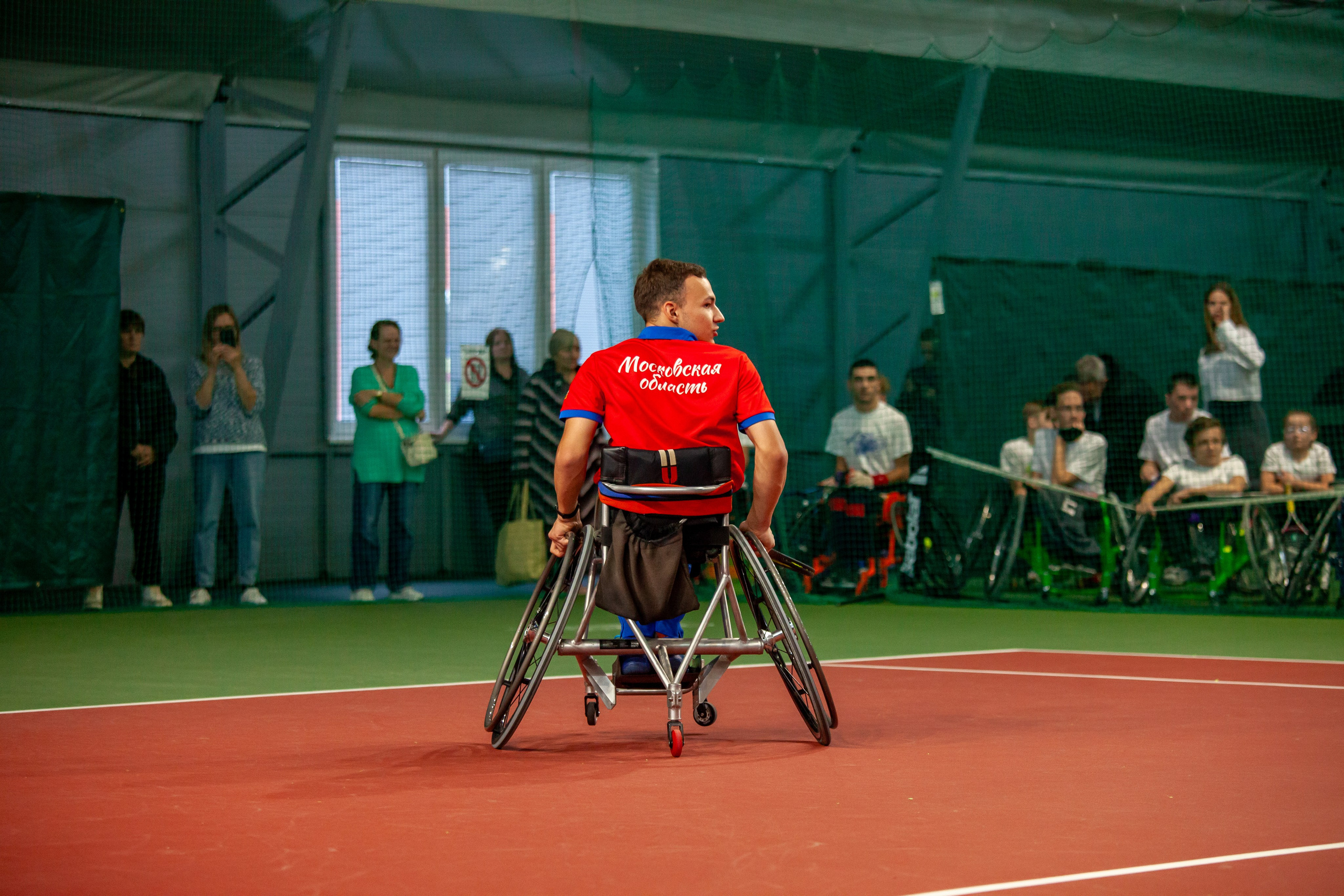 Турнир по теннису на колясках. Репортажный, семейный, свадебный, портретный фотограф