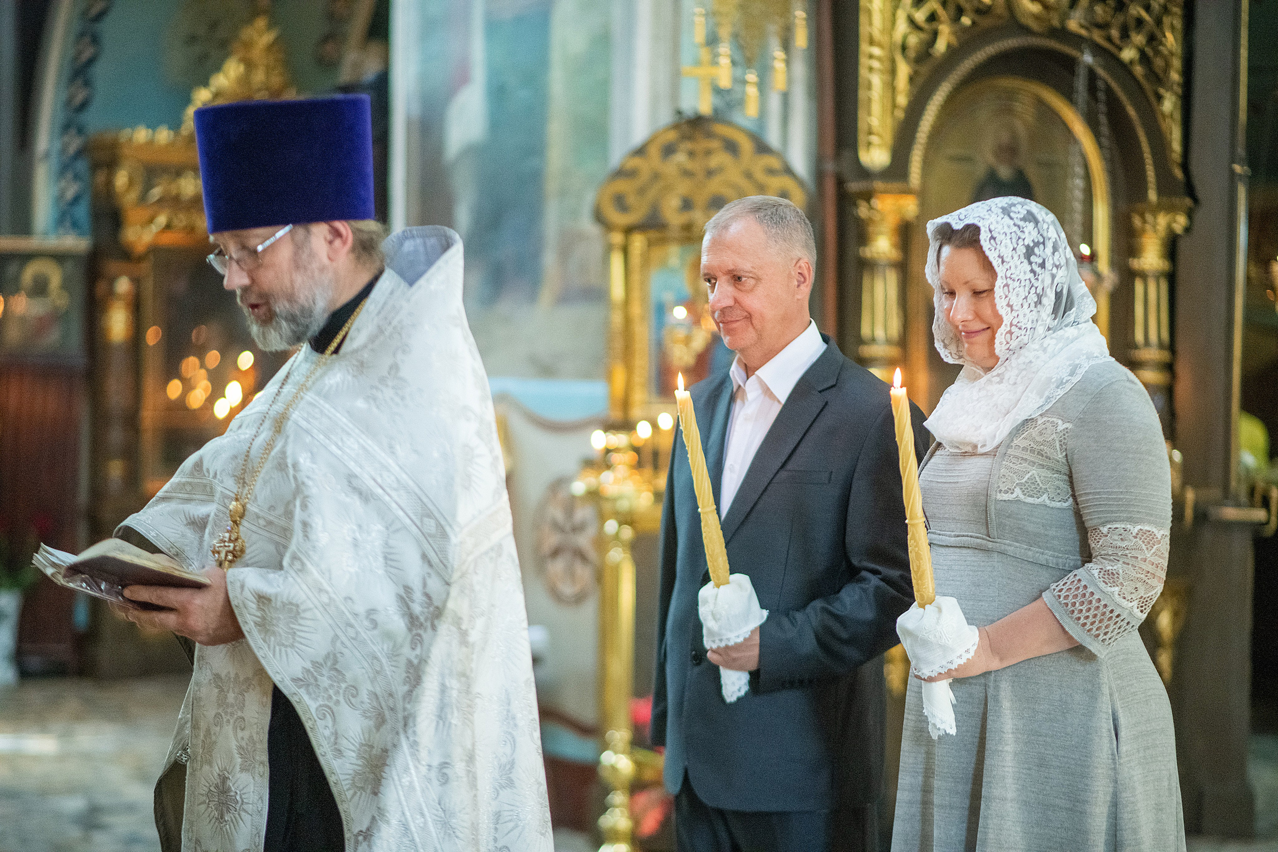 Венчание Натальи и Виктора в Храме Адриана и Натальи в Бабушкине. Фотограф Крещения и Венчания в Москве и МО