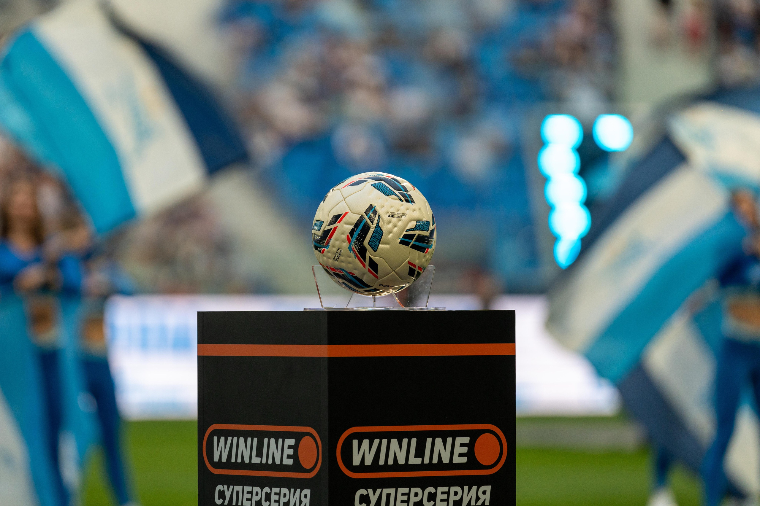 Футбольный мяч перед матчем «Зенит»–«Сьон» – спортивный фотограф Санкт-Петербург