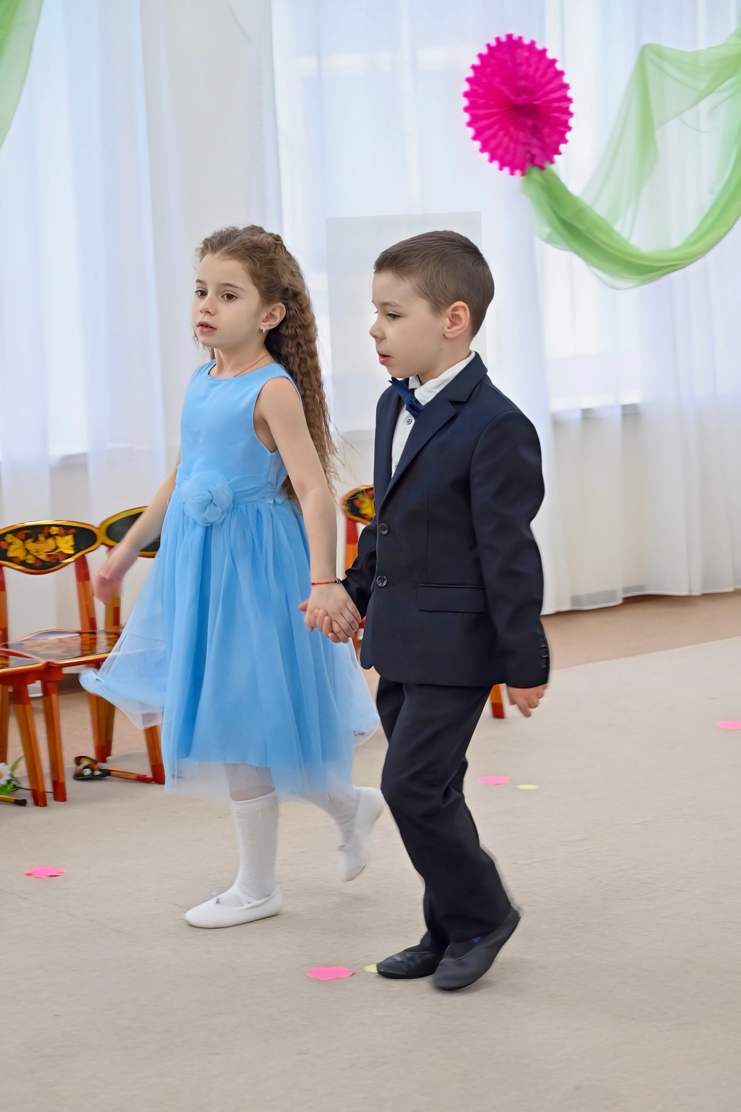 Праздник в группе Цветик семицветик. Семейный и детский фотограф Москва