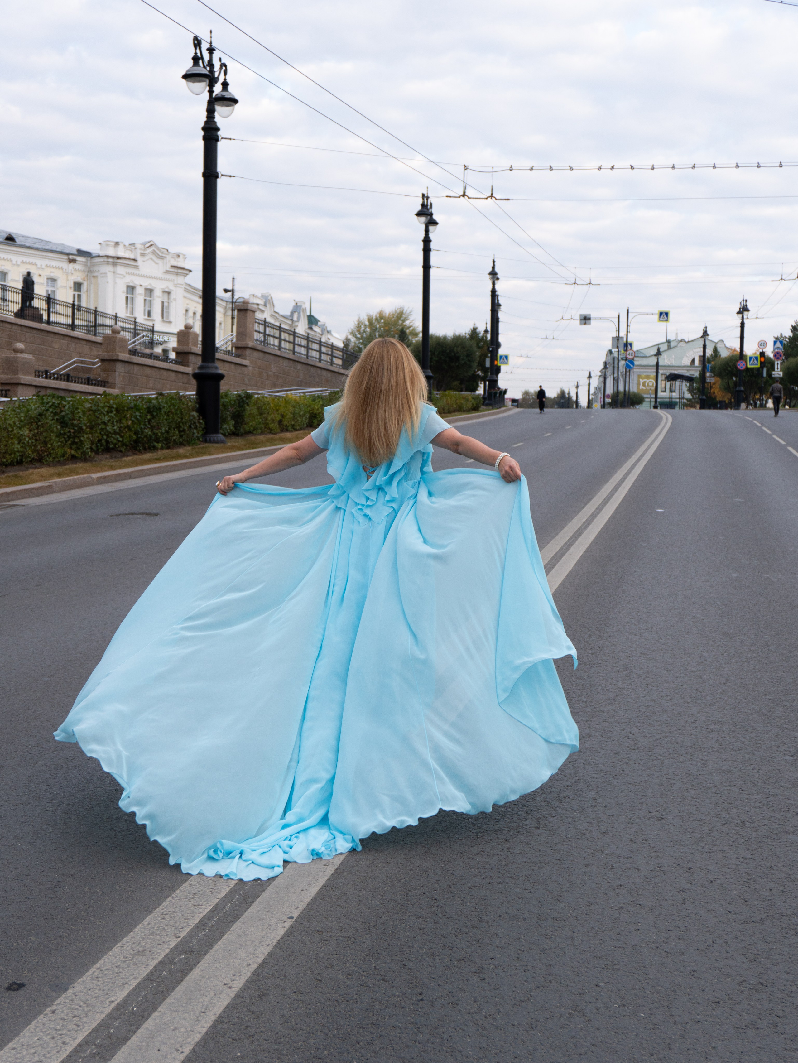 Летящие платья. Мобильный фотограф в Омске
