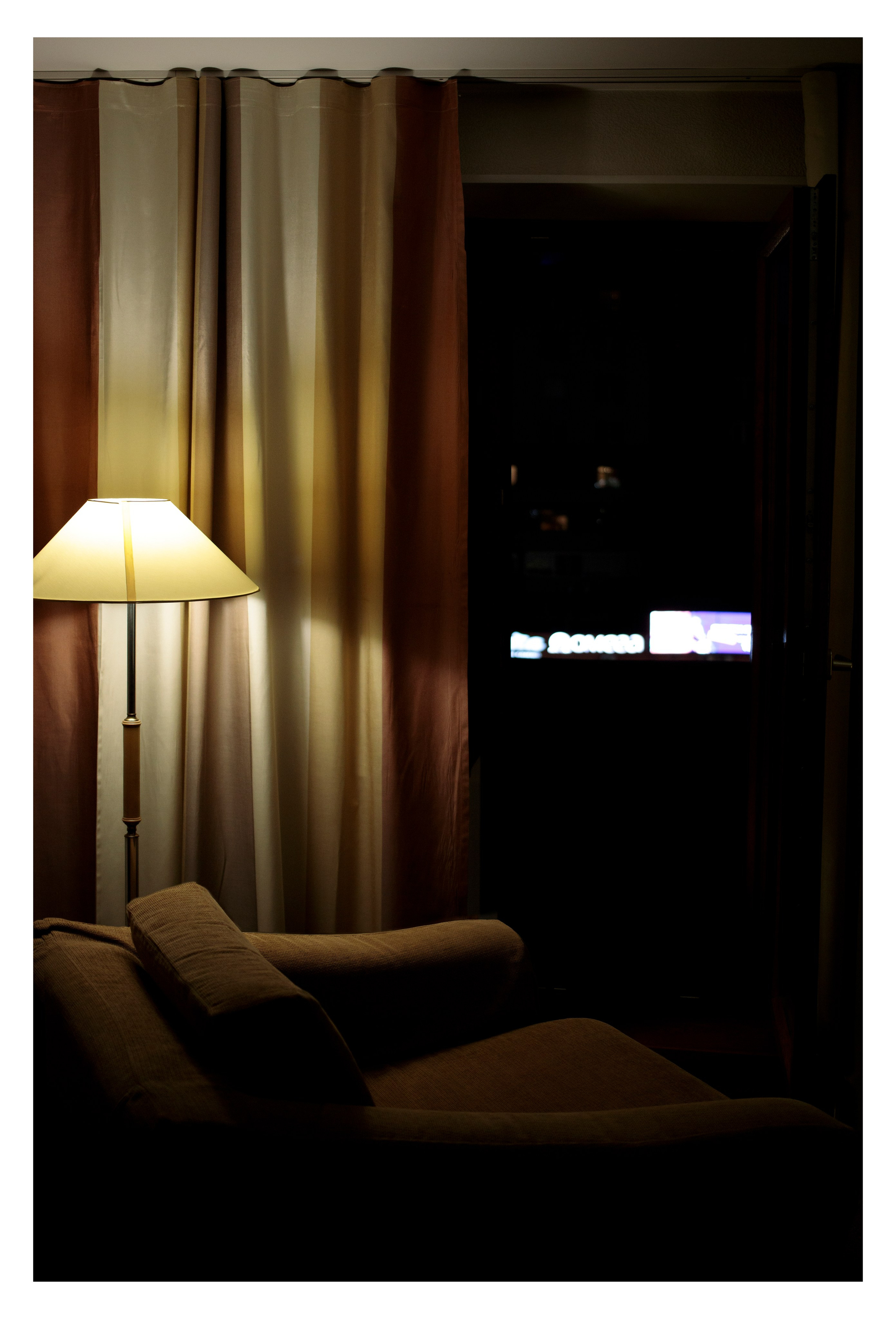 НАДЯ, СОРЯН, МЫ ВСЕ ПРОЕБАЛИ. Фотограф Манакова Ольга