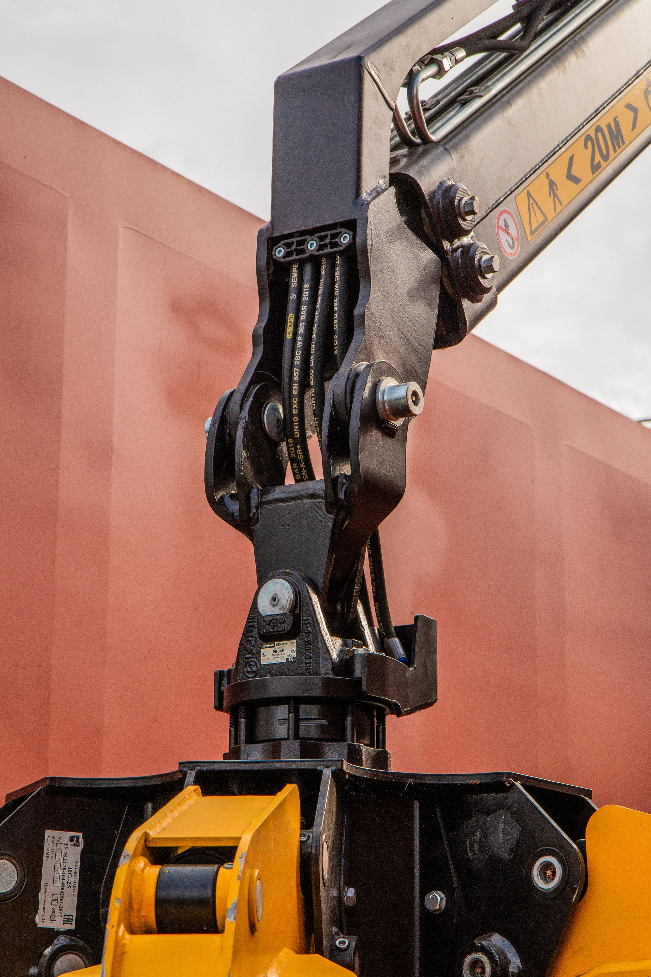 Трейд Актив Ресурс — ломовозы. Предметный и репортажный фотограф Алексей Кротов