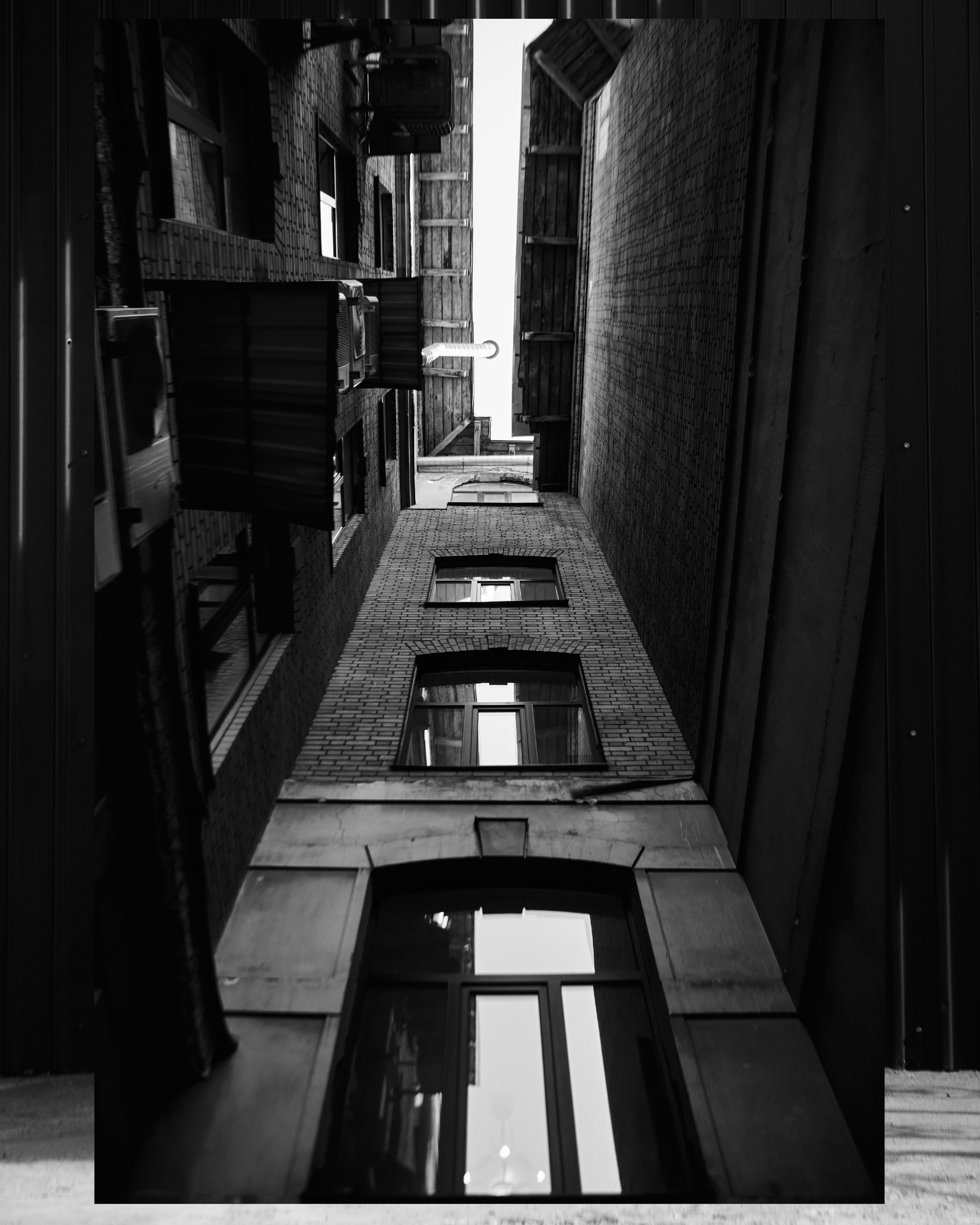 КОЛЛАЖ «ВСЁ ОТБРАСЫВАЕТ ТЕНЬ». Фотограф в Санкт-Петербурге Лазарев Евгений