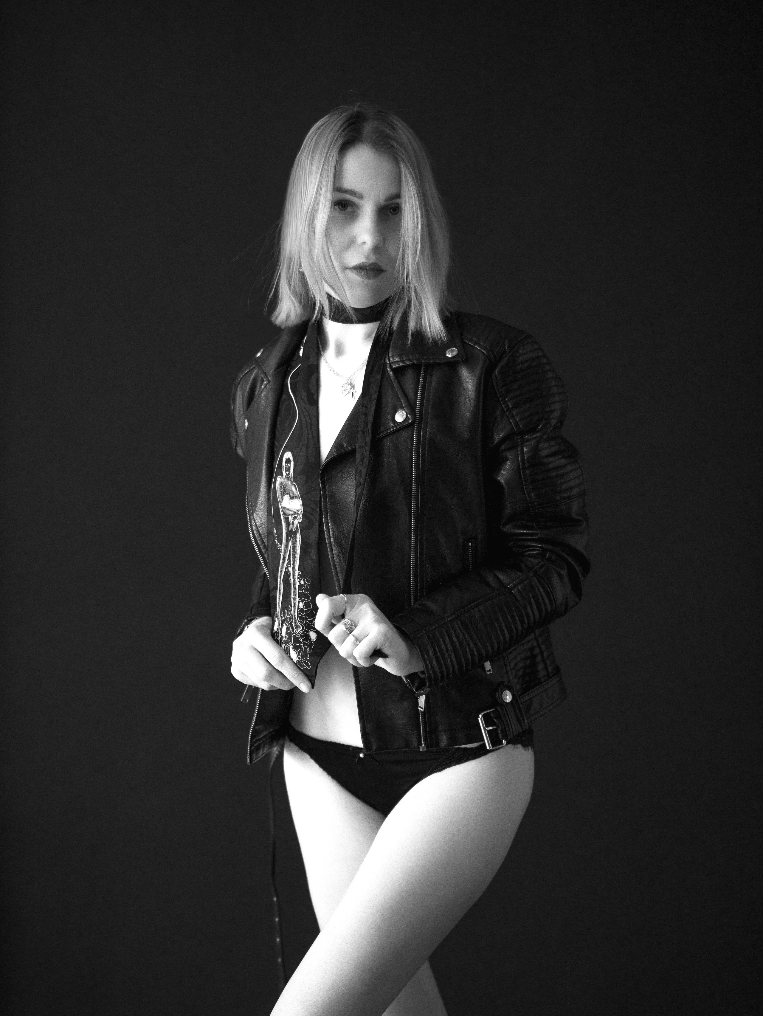 Лидия ЧБ. Сайт фотограф в Керчи Кислый Юрий