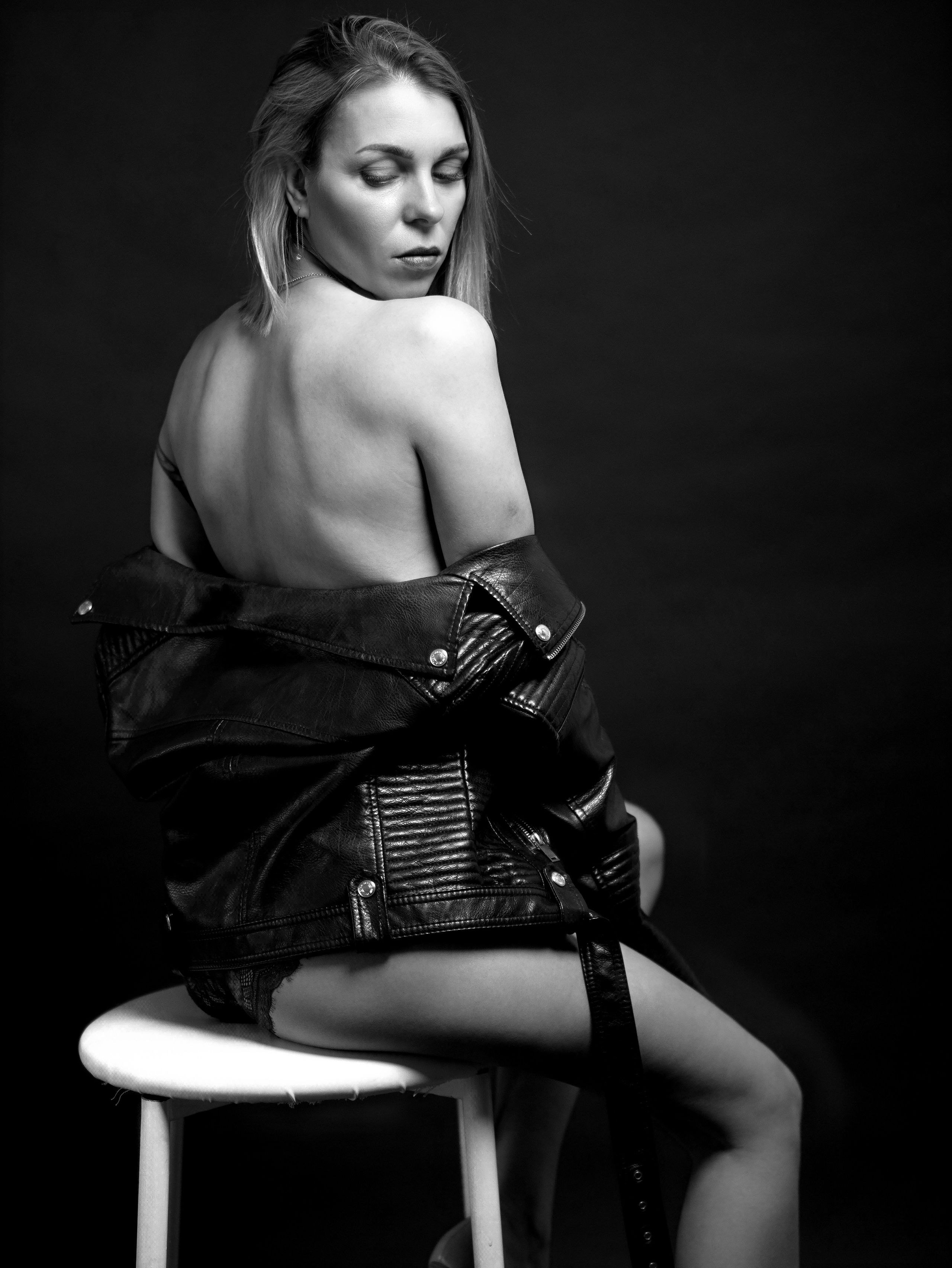 Лидия ЧБ. Сайт фотограф в Керчи Кислый Юрий