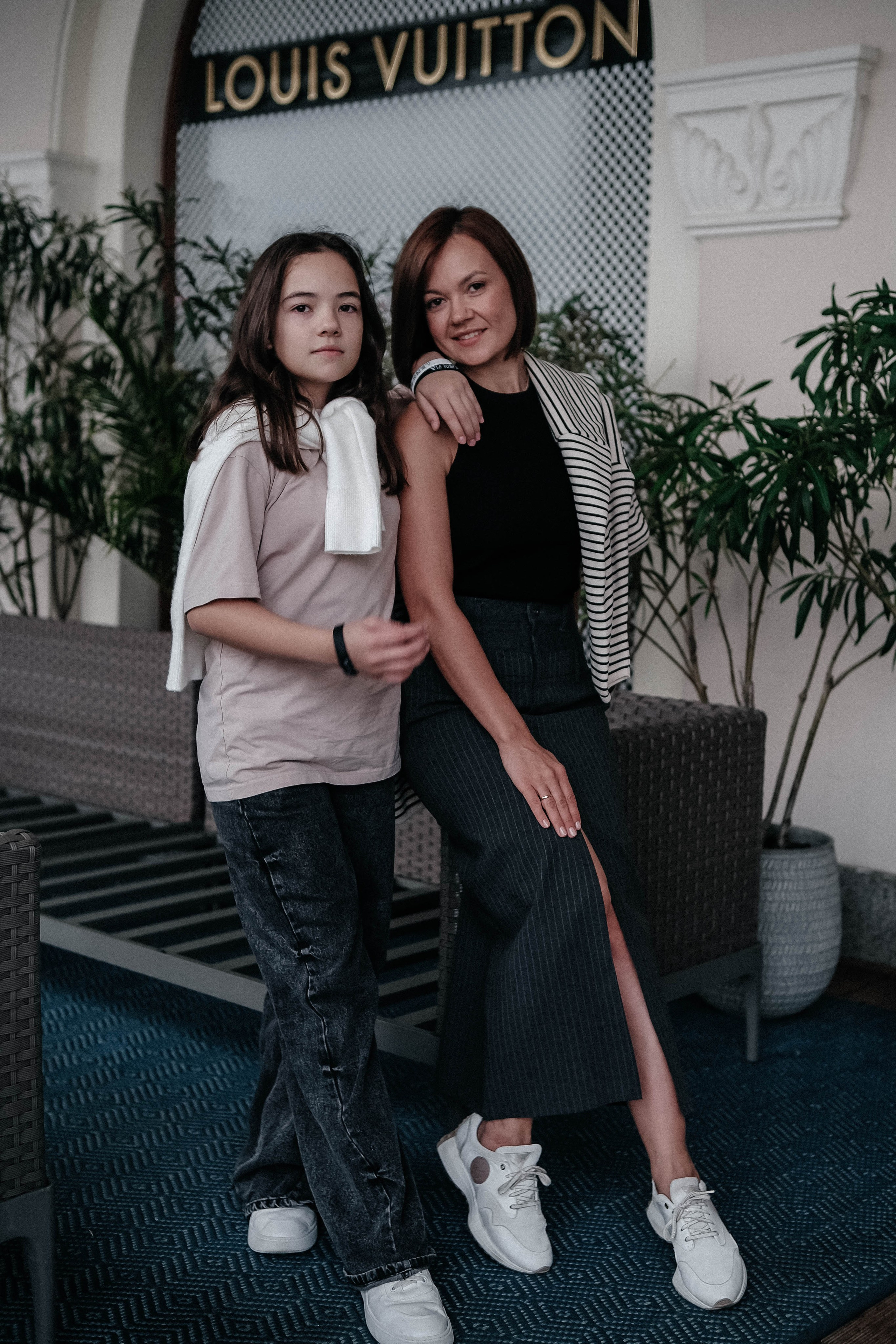 Семья Пекай. Главная