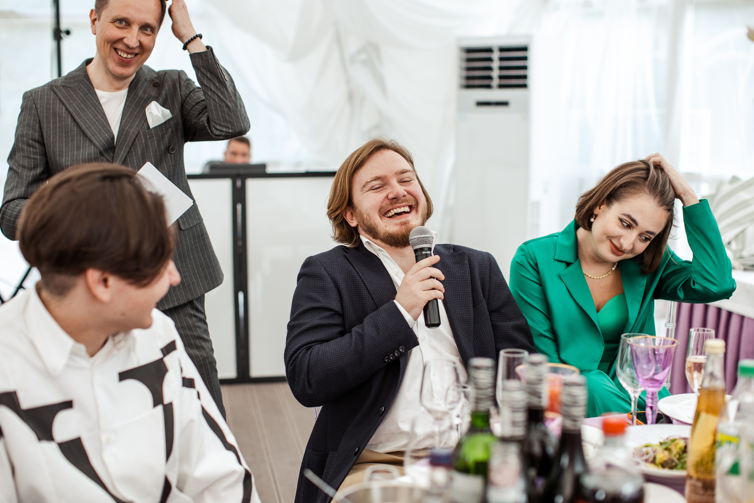 Ольга и Николай. Ведущий на свадьбу в Москве Зубков Алексей