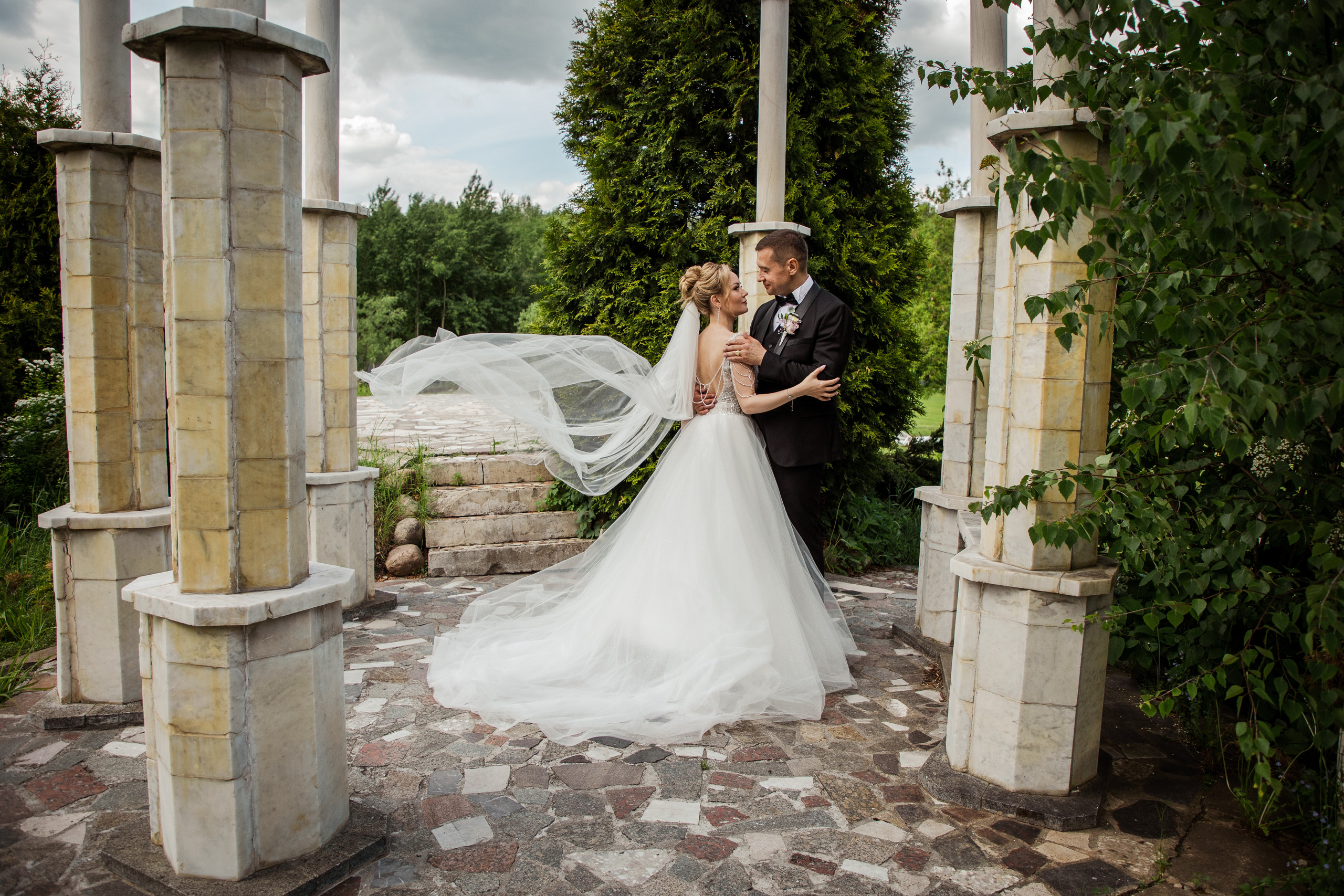 Ольга и Николай. Ведущий на свадьбу в Москве Зубков Алексей