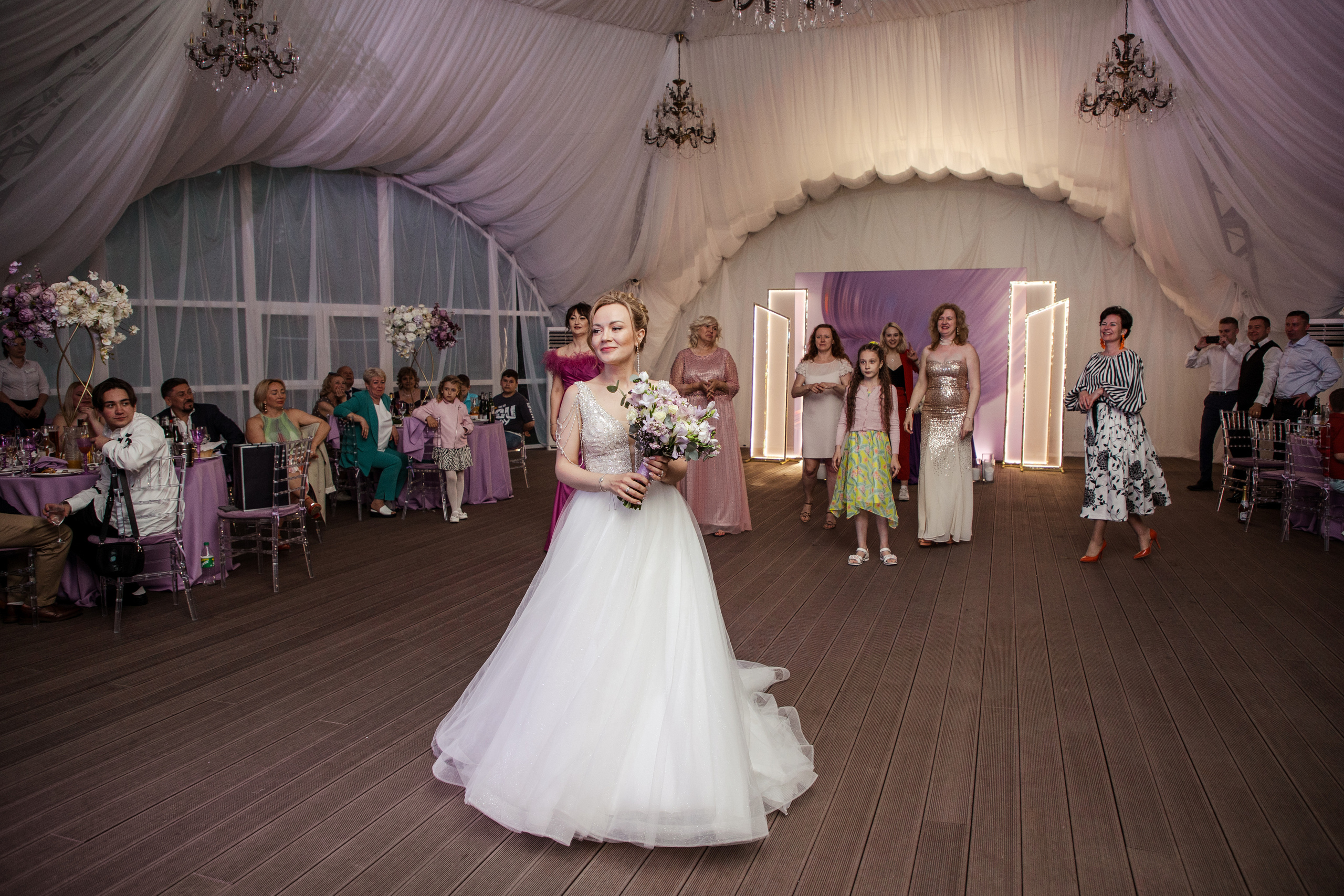 Ольга и Николай. Ведущий на свадьбу в Москве Зубков Алексей