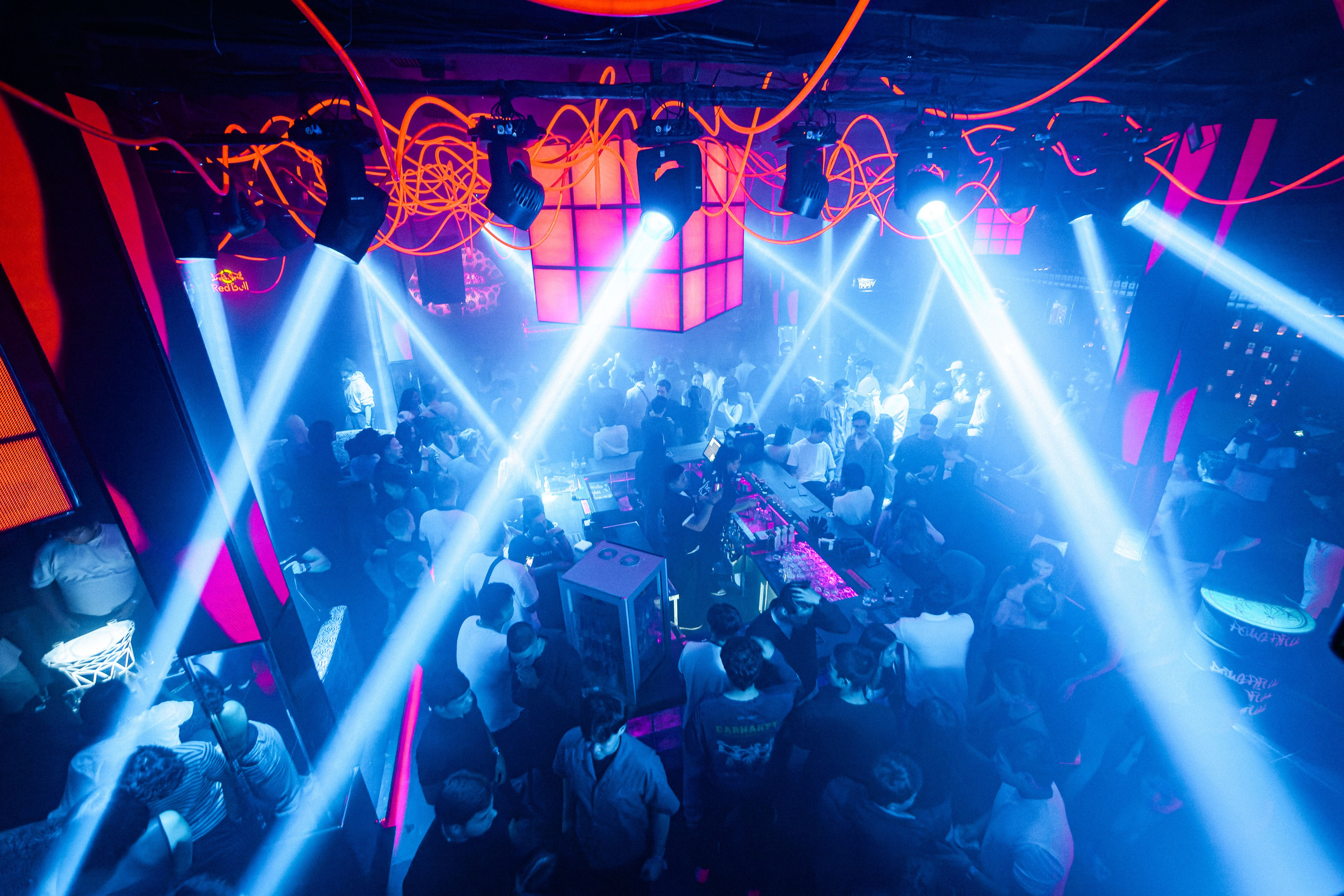 The Club. Портретный фотограф в Алматы Никитин Владимир