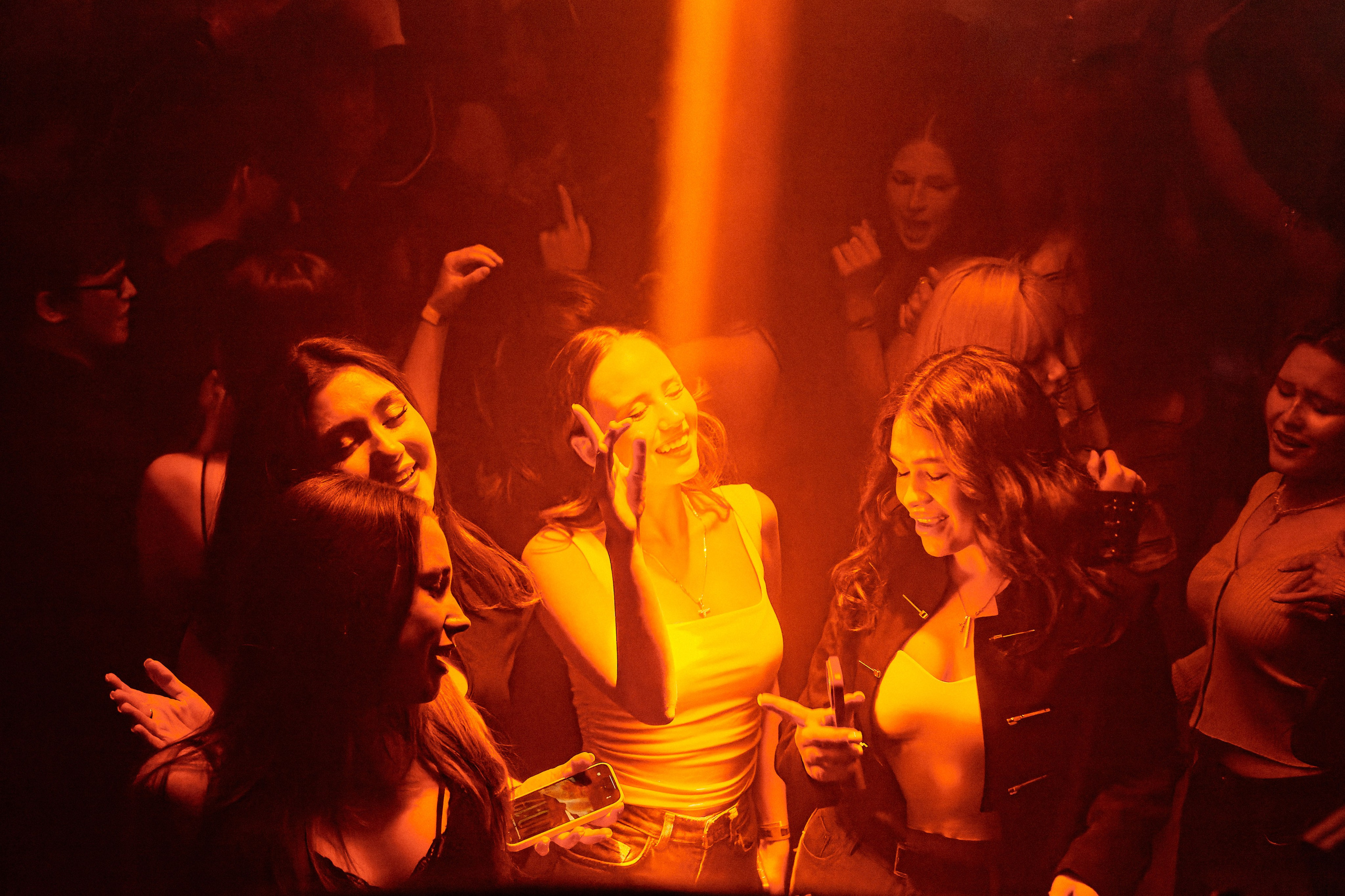 The Club. Портретный фотограф в Алматы Никитин Владимир