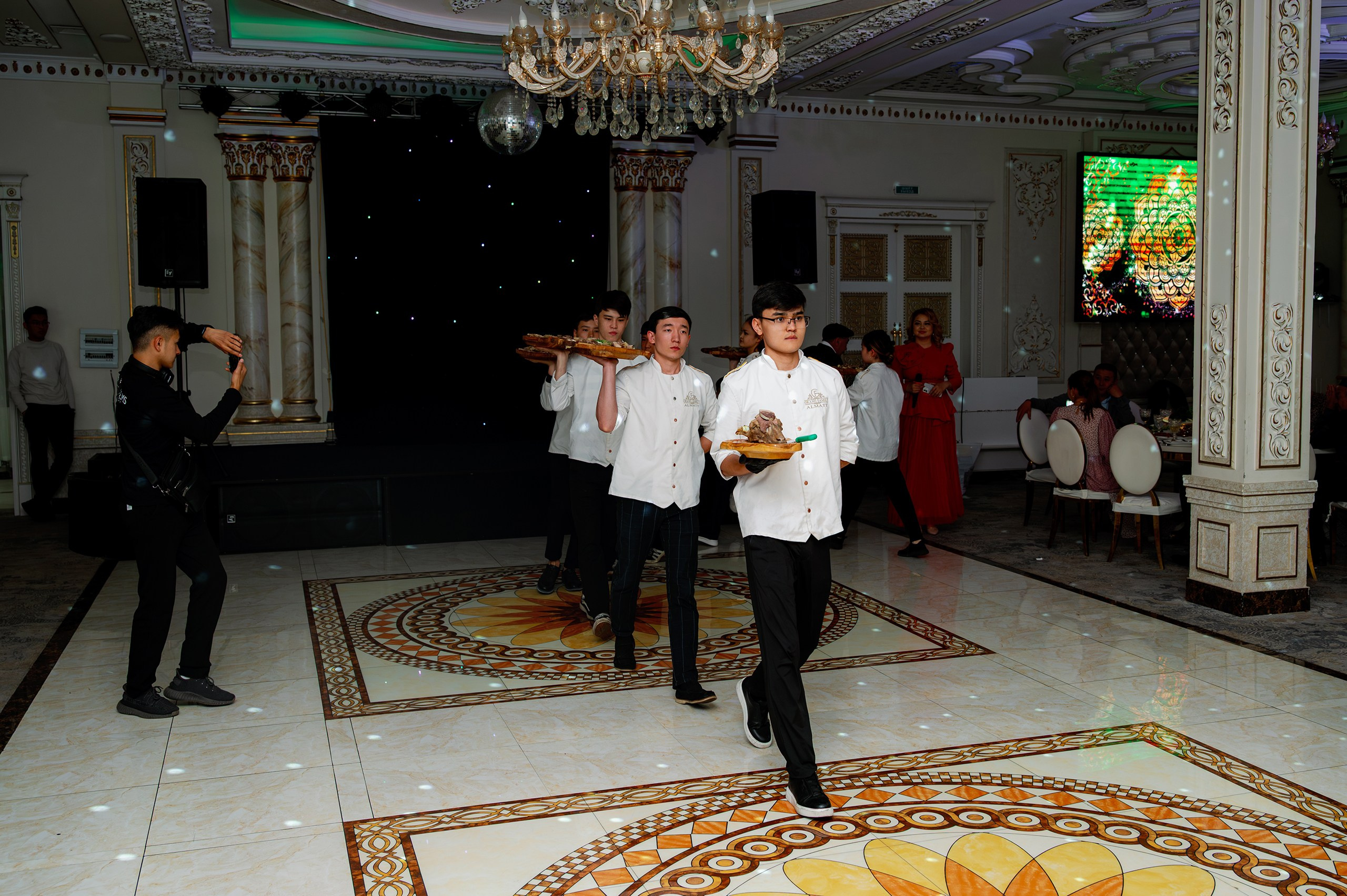 Қыз ұзату. Фотограф в Алматы — Алексей Коньков | Репортаж, свадьбы, портреты