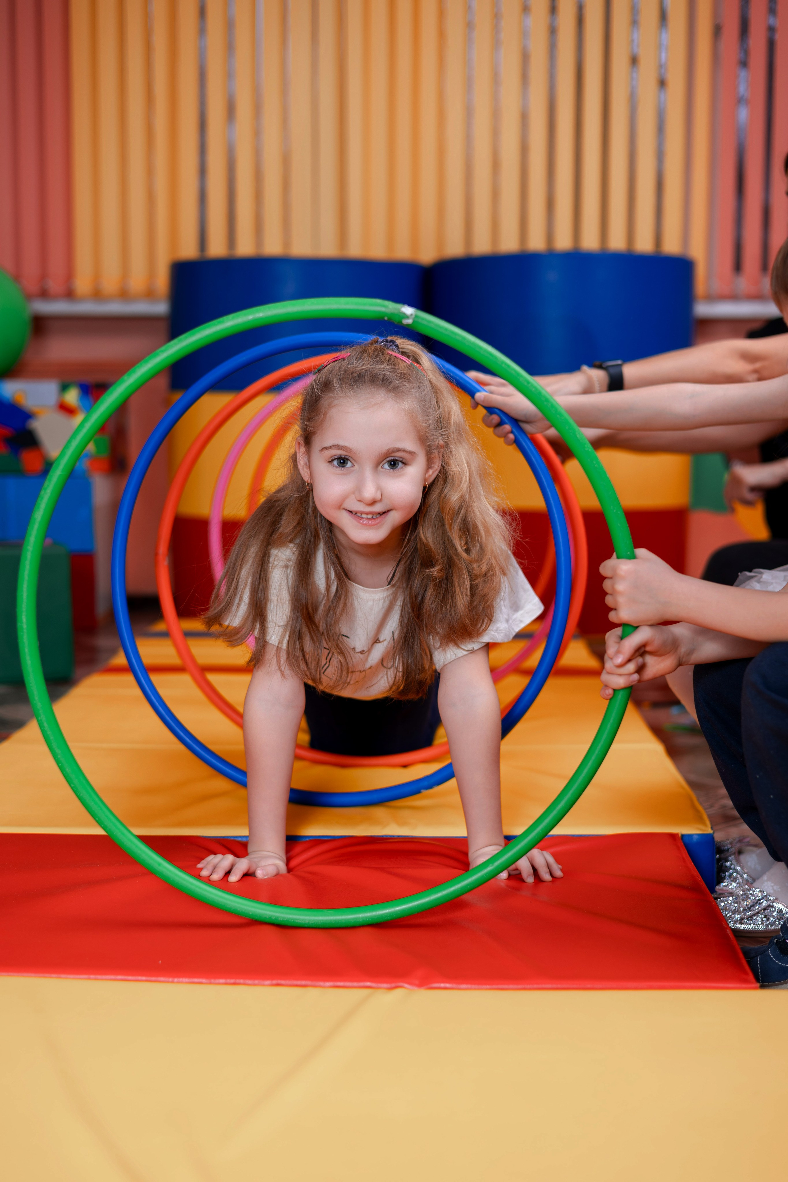 Детские сады. Выпускные школьные фото­альбомы для школ и детских садов в Волгограде и Волжском