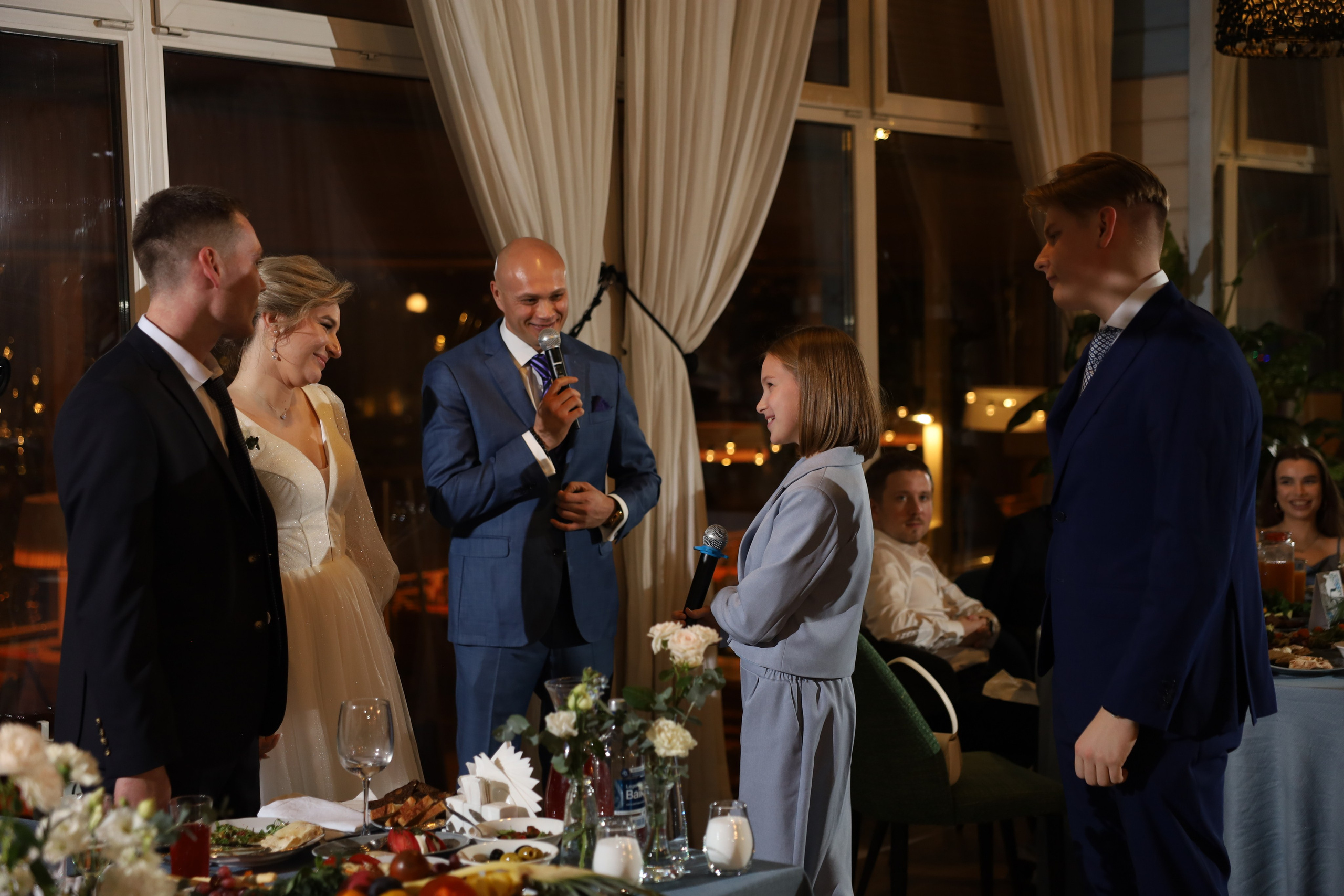 𝒜𝓇𝓉𝑒𝓂 & 𝐿𝓎𝓊𝓈𝓎𝒶 (𝓇𝑒𝓈𝓉𝒶𝓊𝓇𝒶𝓃𝓉). 𝑀𝑜𝓈𝒸𝑜𝓌. Свадебный фотограф в Санкт-Петербурге