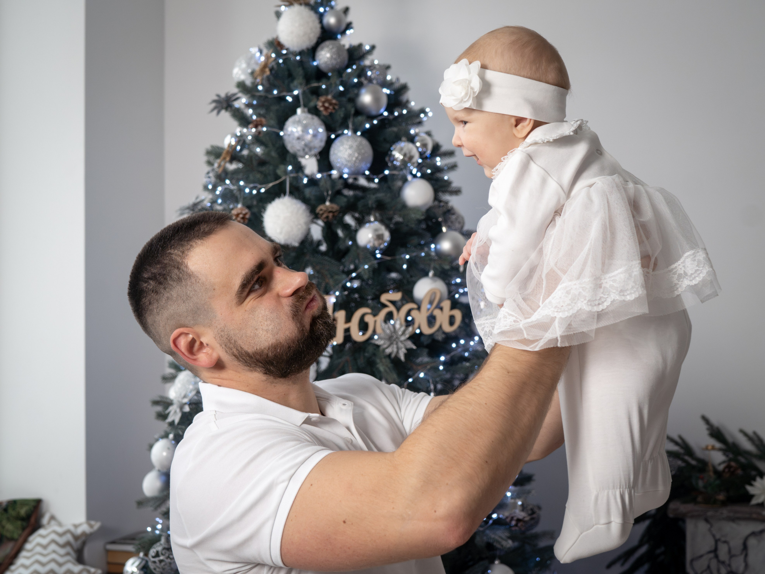 С самоедской лайкой. Фотограф Зинаида Евдокимова