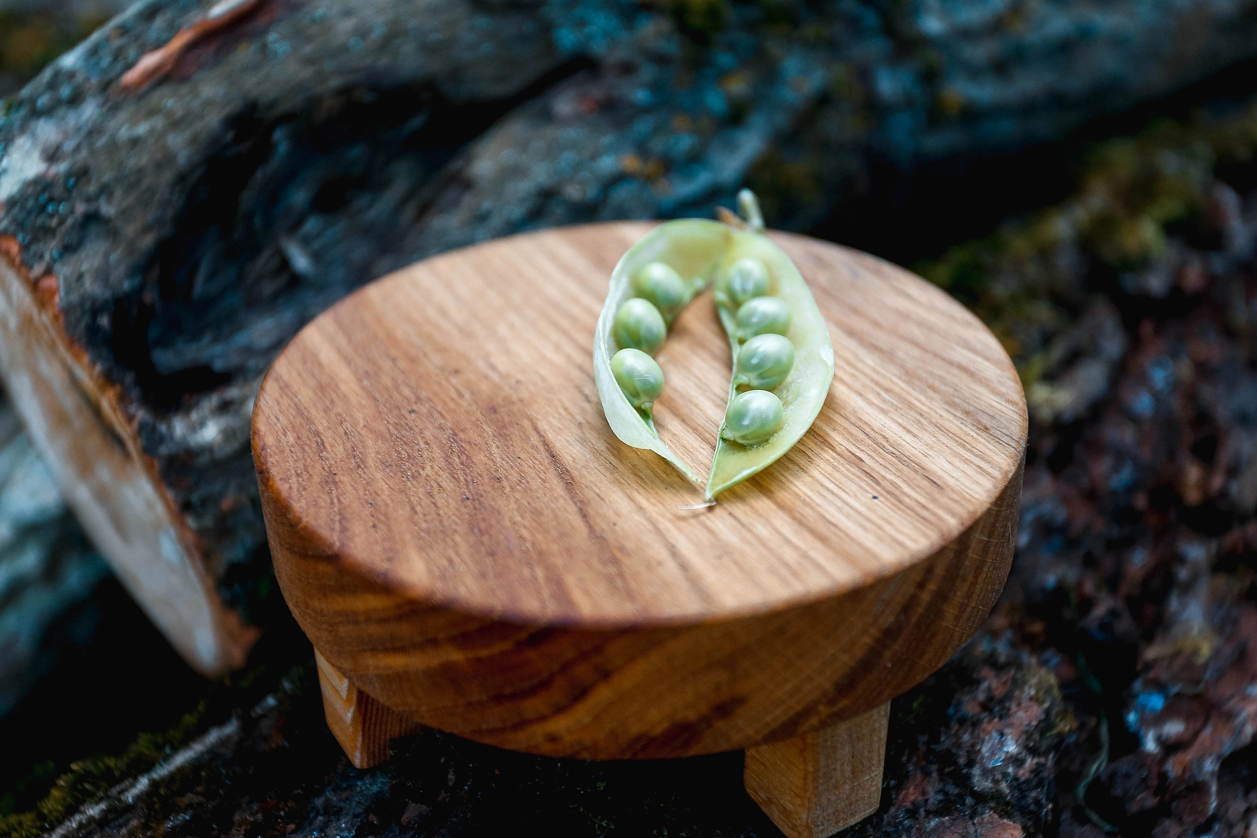 Столик. Разделочные доски и деревянная мебель на заказ