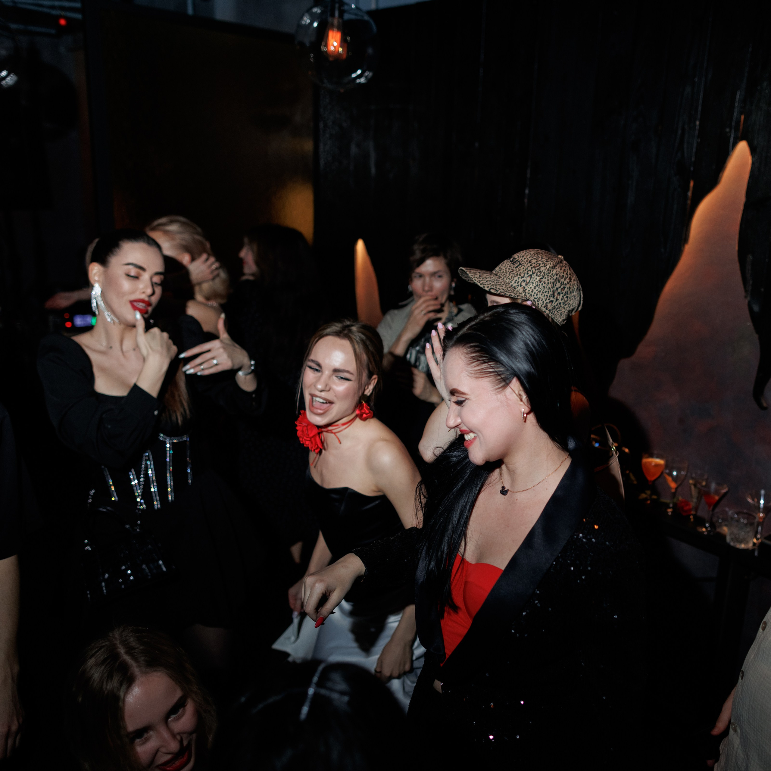 New Year Подружки 23/2024. Свадебный, портретный и репортажный фотограф Дмитрий Карпов