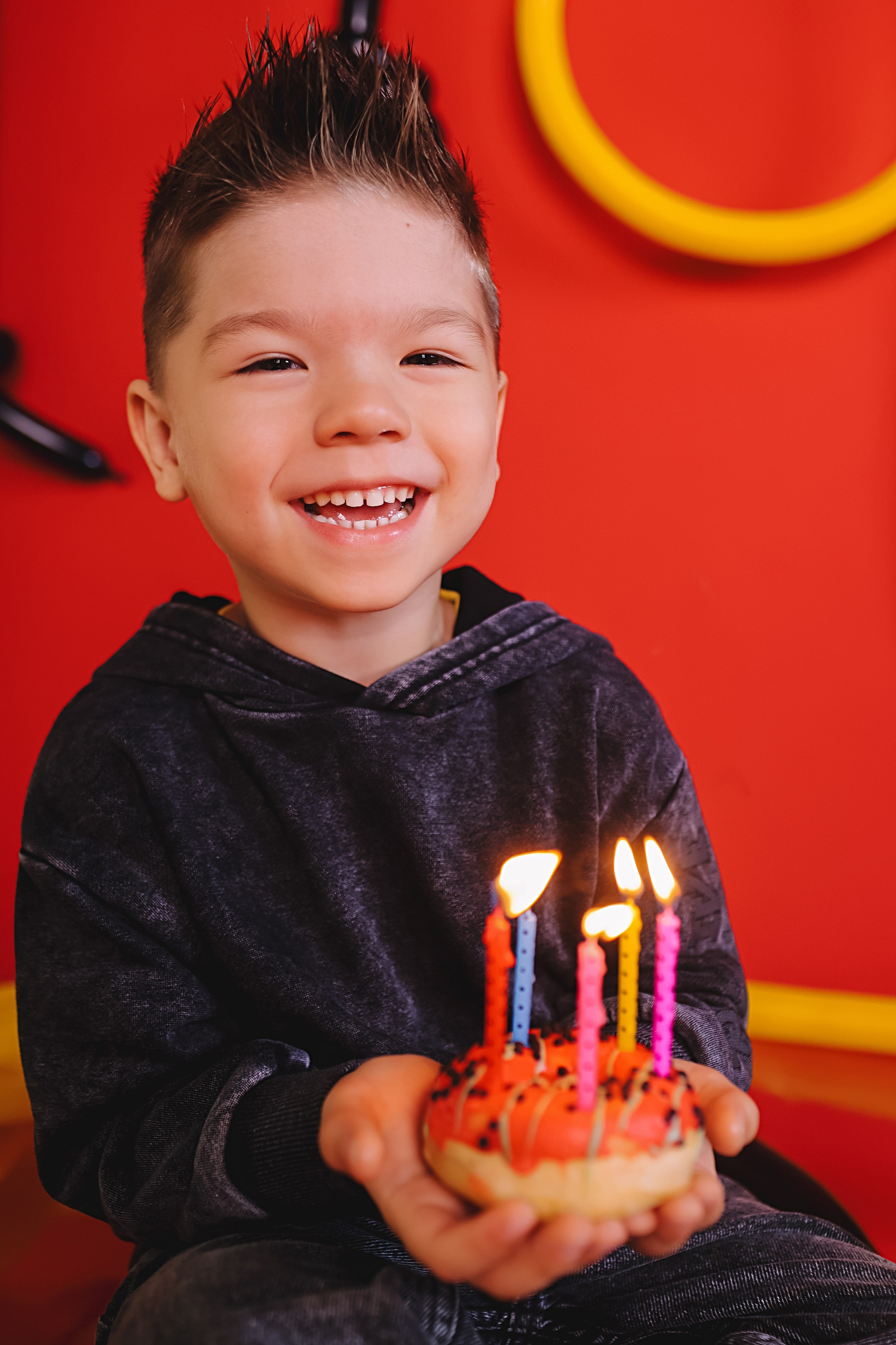 Фотопроект ЯРКИЕ. Семейный фотограф Тюмень, фотограф на роды Салмина Мария