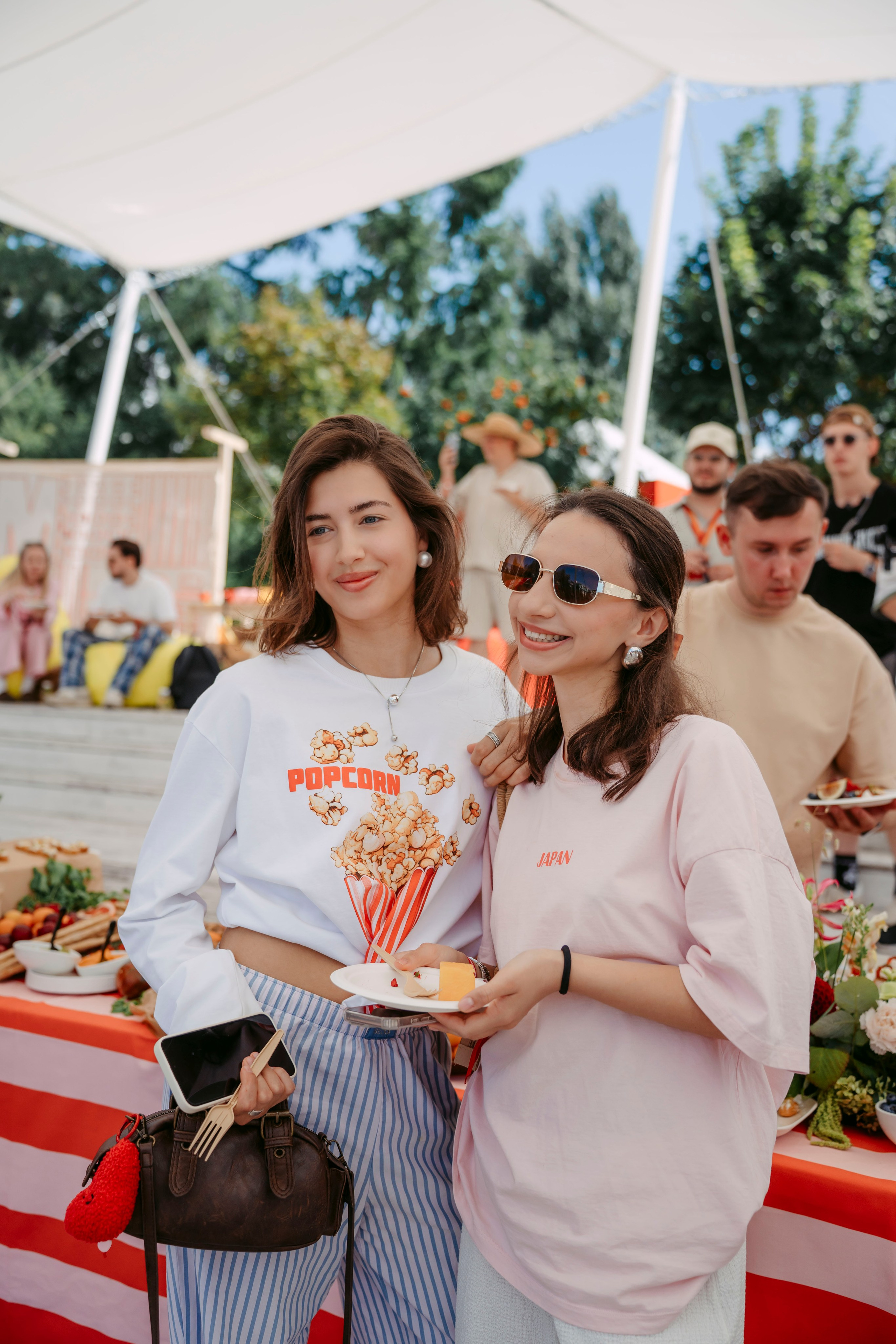 Маркет Маркета. Вечеринка блогеров / 2025. Саша Копылов, фотограф в Казани