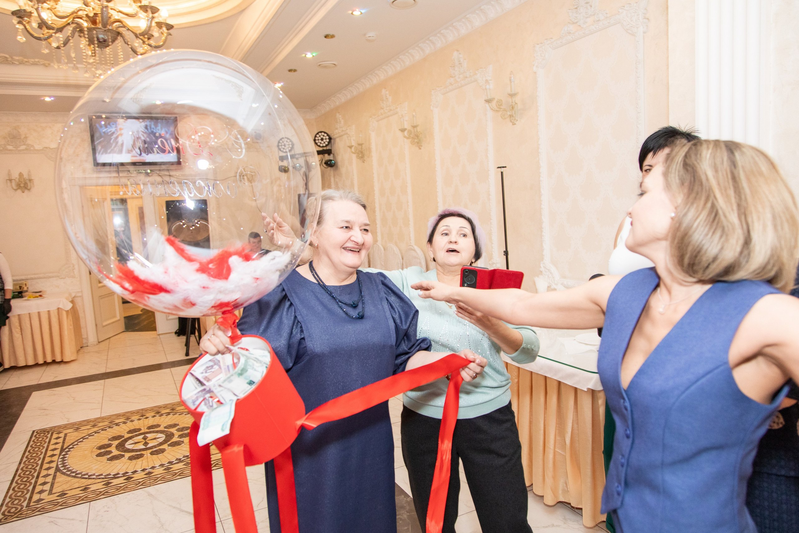 Фотосъёмка юбилея Татьяны | Пример семейного репортажа от KitPhoto. Фотограф Нижний Новгород Мария Китаева