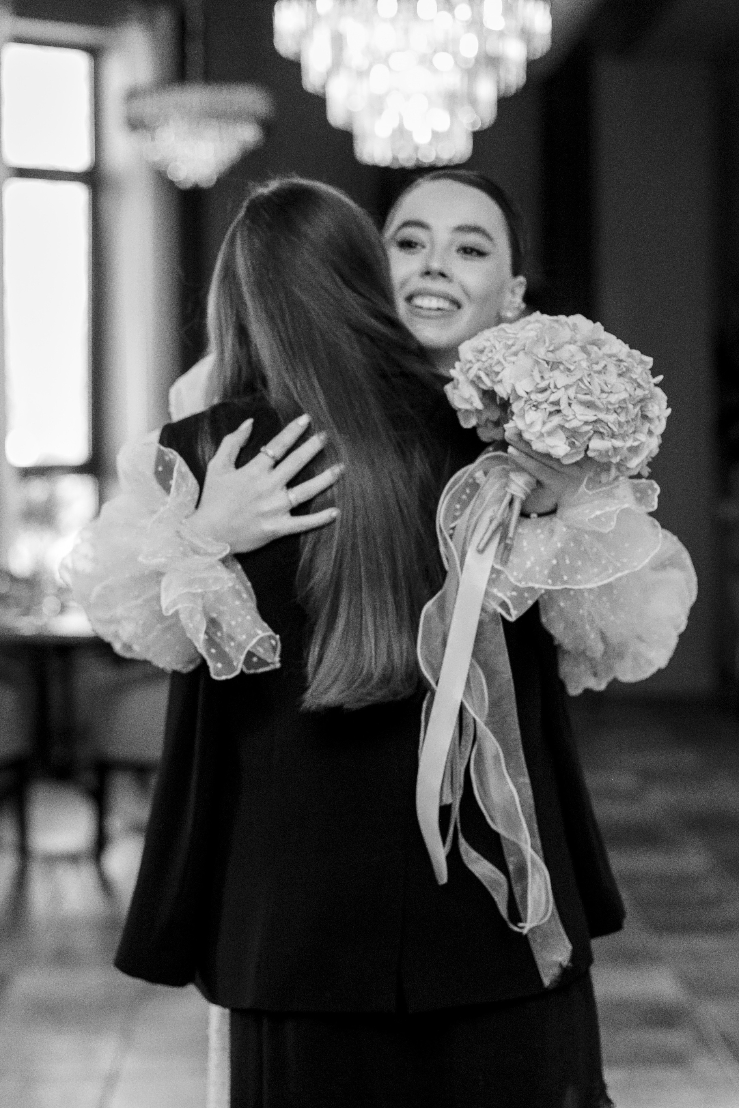 Farida. Главная